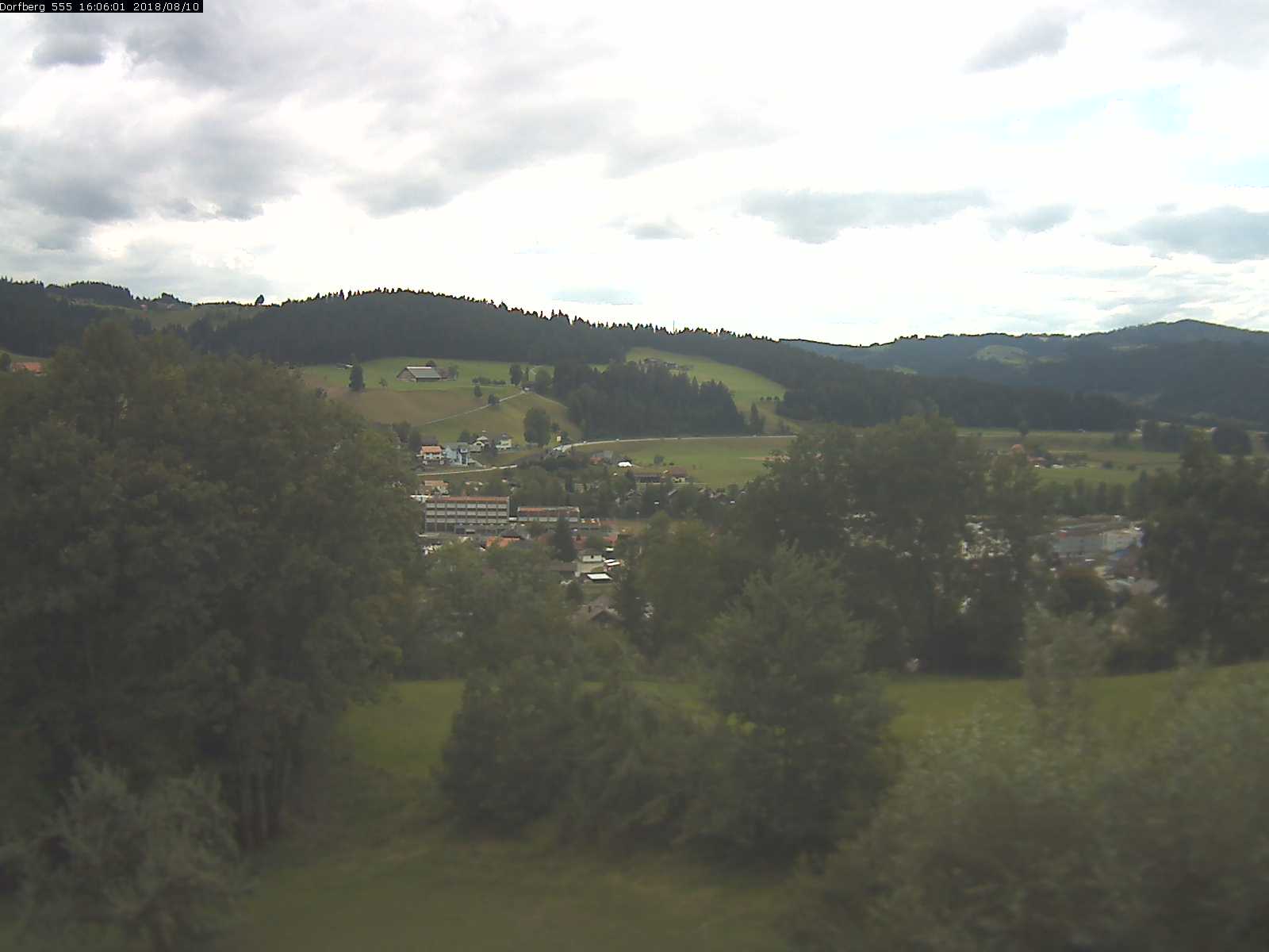 Webcam-Bild: Aussicht vom Dorfberg in Langnau 20180810-160601
