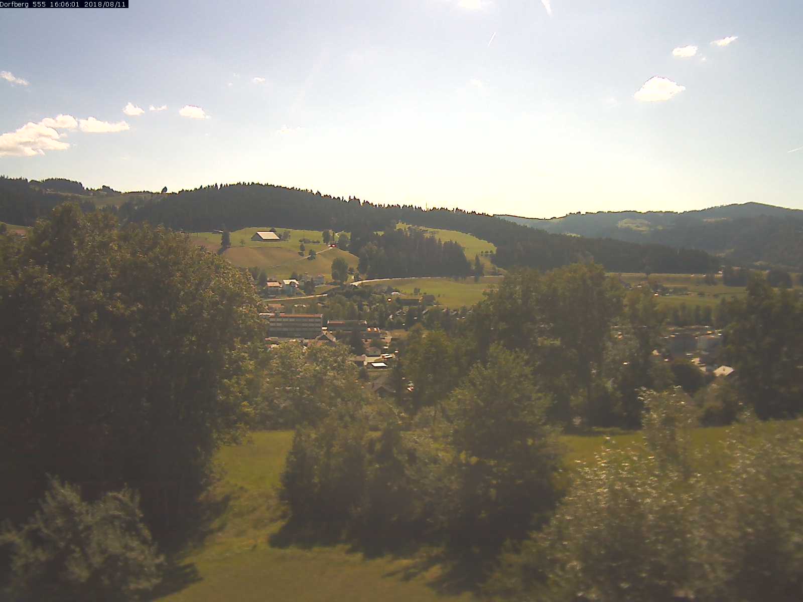 Webcam-Bild: Aussicht vom Dorfberg in Langnau 20180811-160601