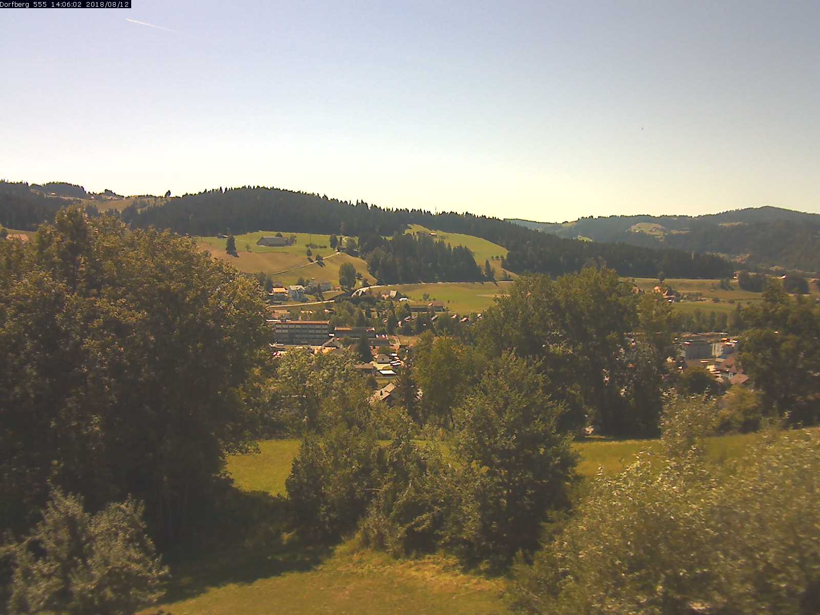 Webcam-Bild: Aussicht vom Dorfberg in Langnau 20180812-140601