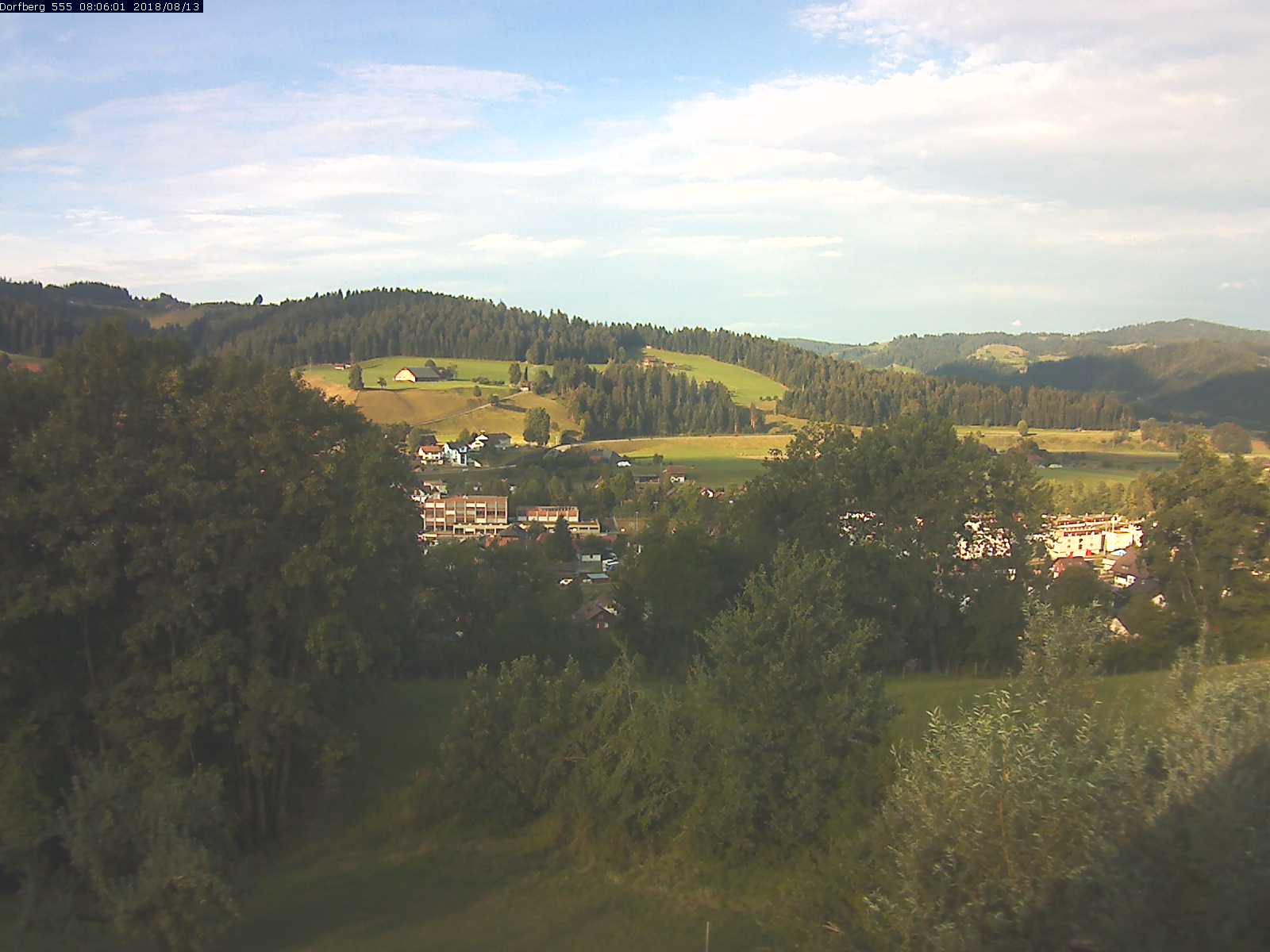 Webcam-Bild: Aussicht vom Dorfberg in Langnau 20180813-080601