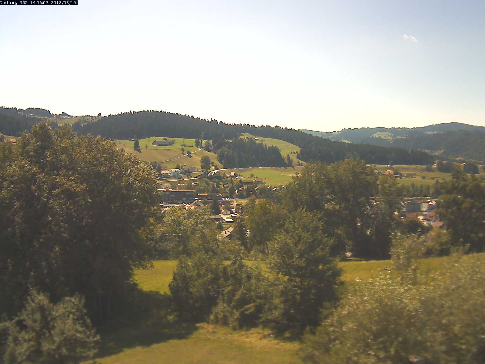 Webcam-Bild: Aussicht vom Dorfberg in Langnau 20180816-140601