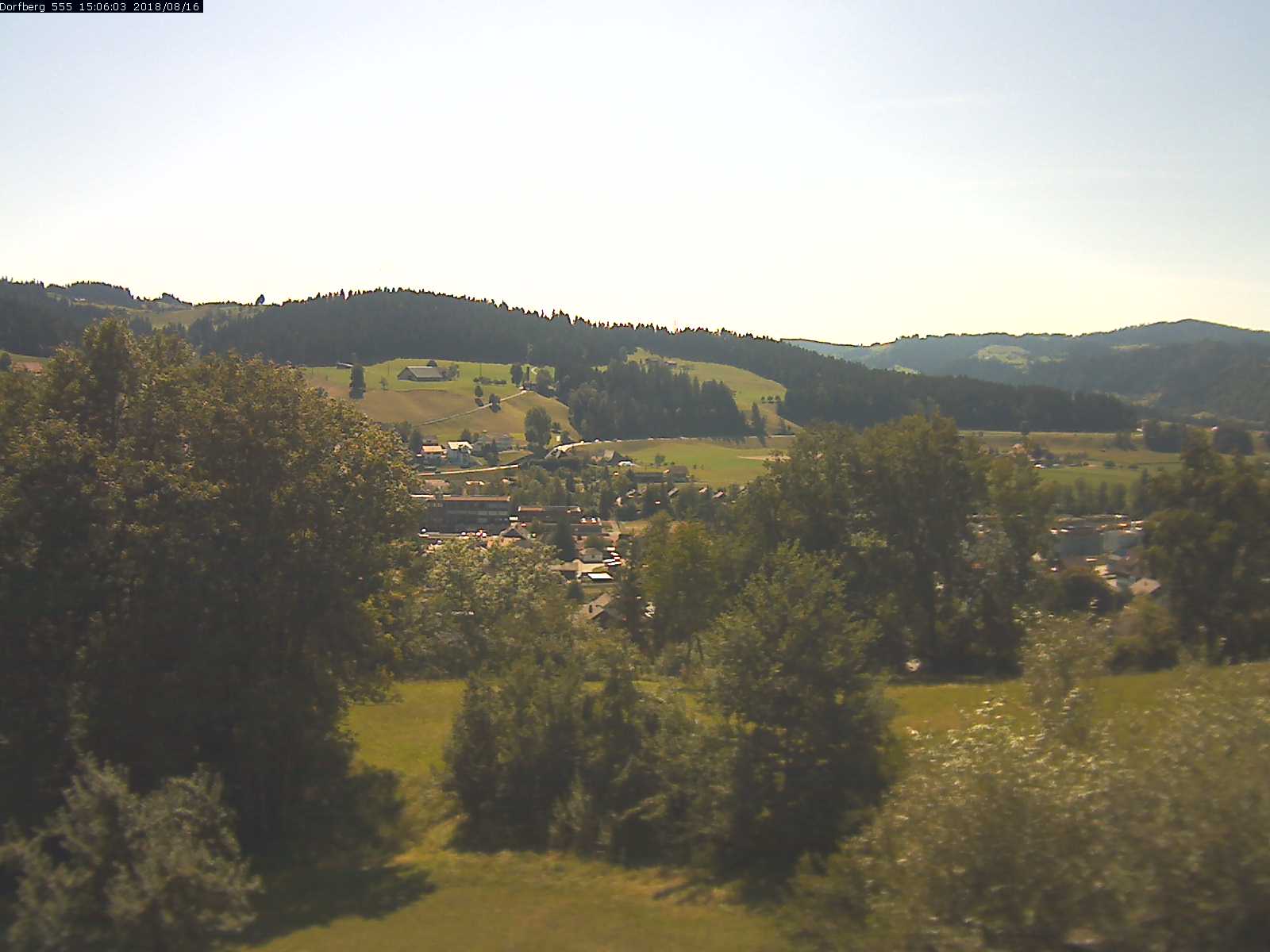 Webcam-Bild: Aussicht vom Dorfberg in Langnau 20180816-150601