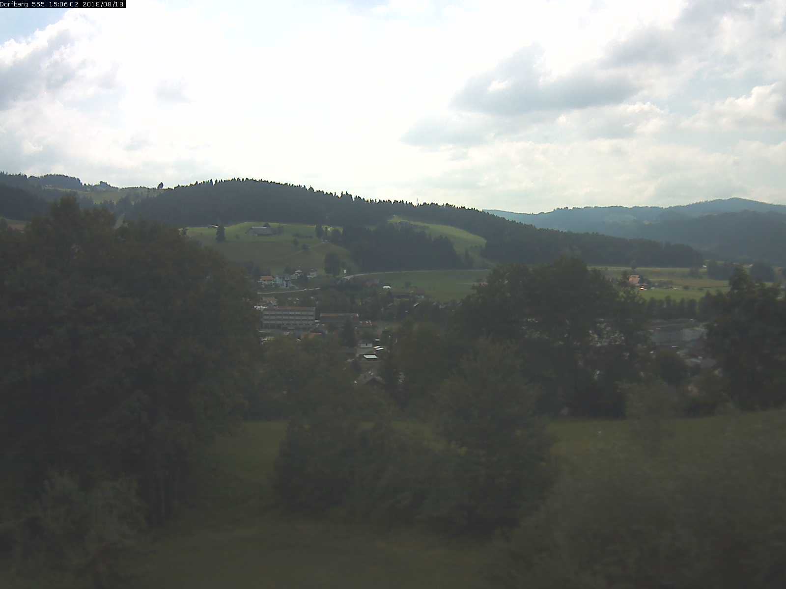 Webcam-Bild: Aussicht vom Dorfberg in Langnau 20180818-150601