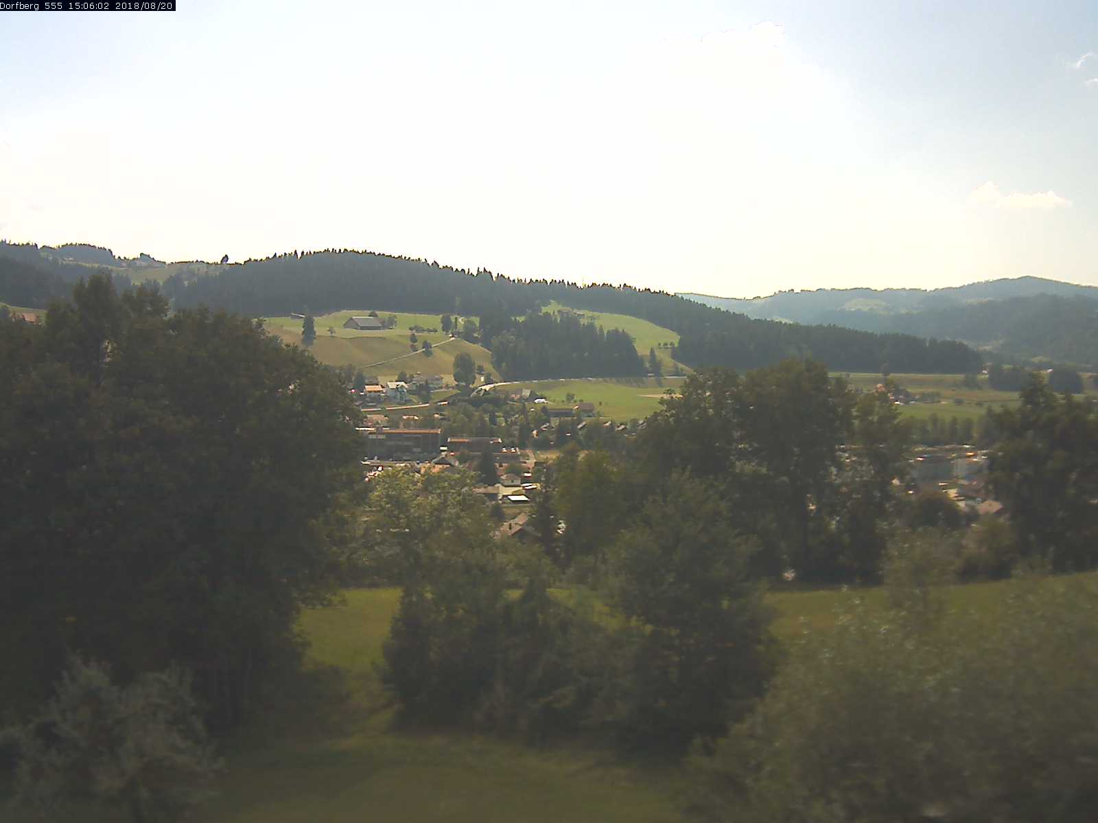 Webcam-Bild: Aussicht vom Dorfberg in Langnau 20180820-150601