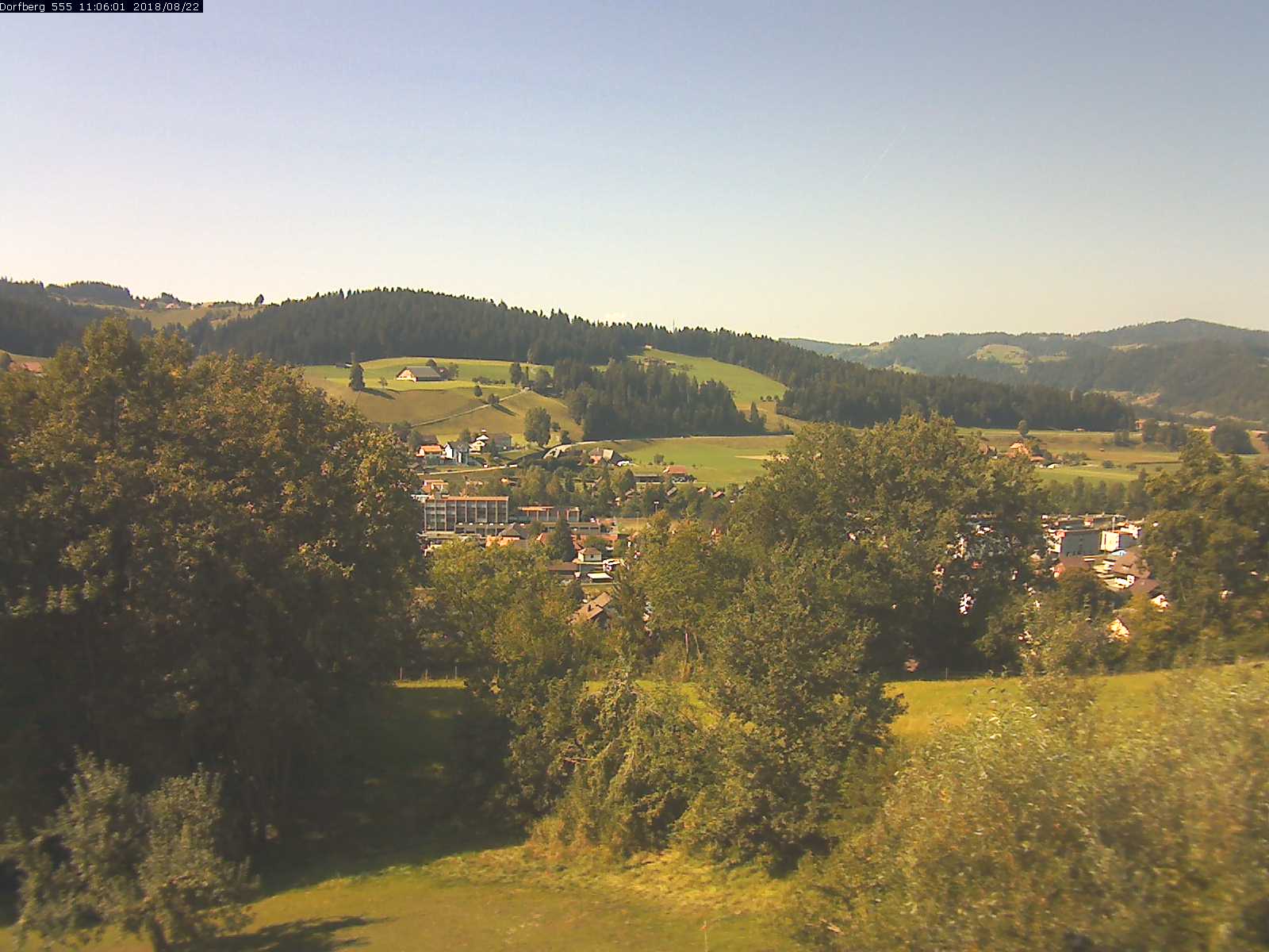 Webcam-Bild: Aussicht vom Dorfberg in Langnau 20180822-110601
