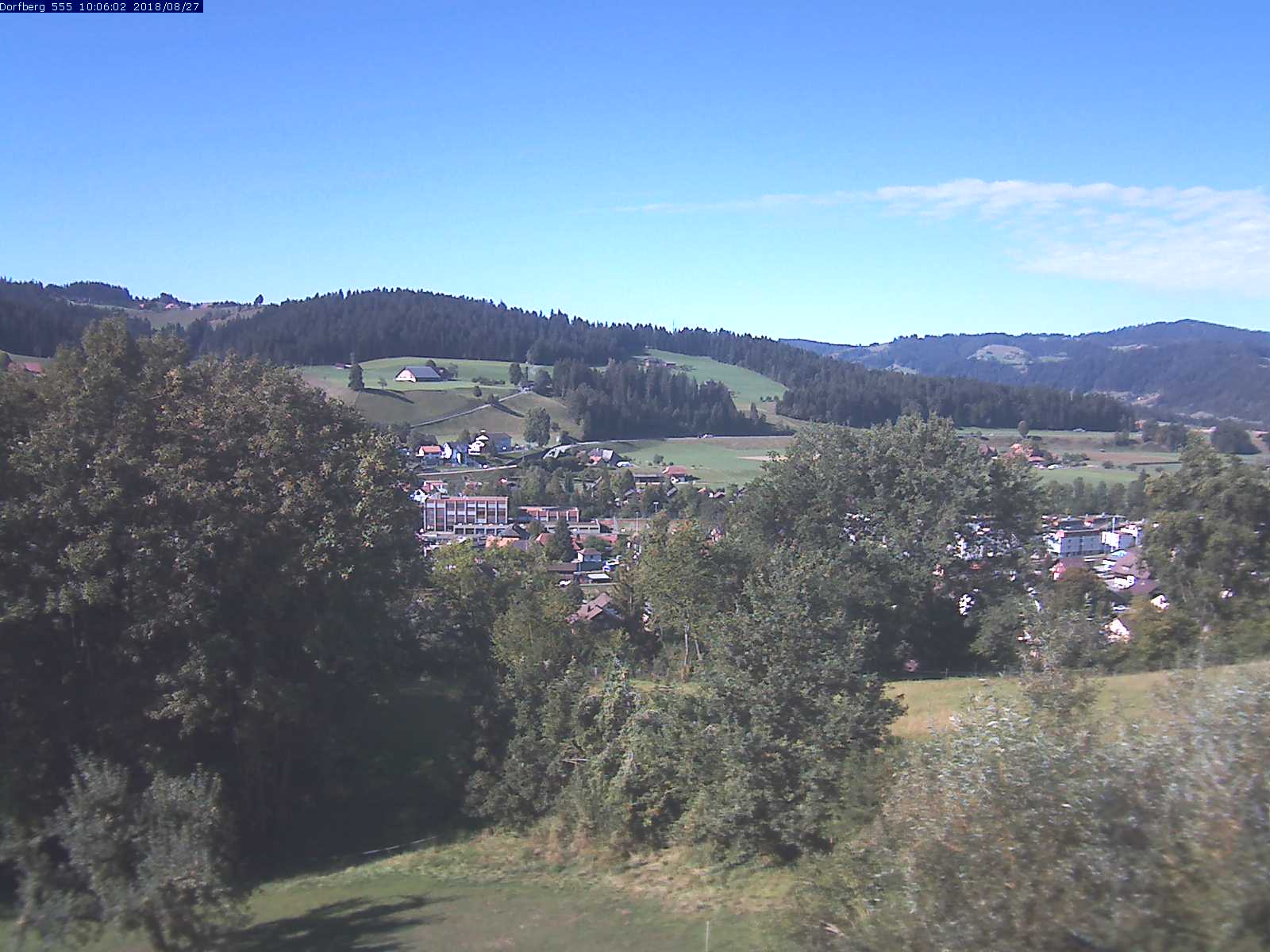 Webcam-Bild: Aussicht vom Dorfberg in Langnau 20180827-100601
