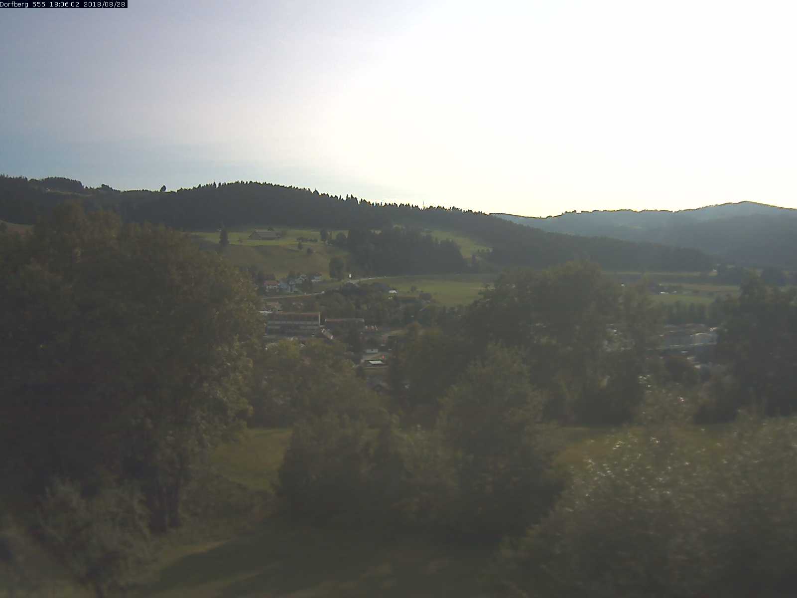 Webcam-Bild: Aussicht vom Dorfberg in Langnau 20180828-180601