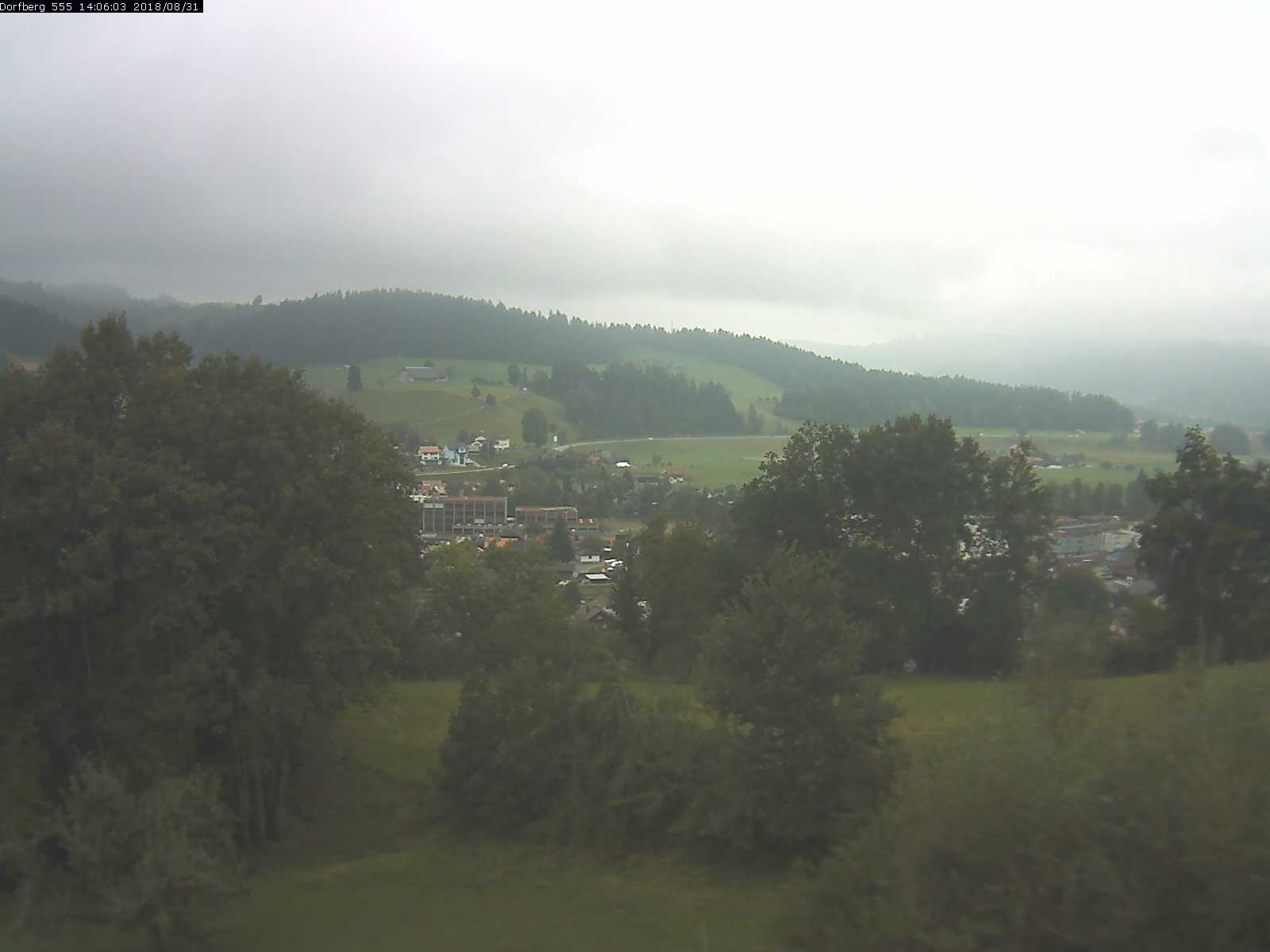 Webcam-Bild: Aussicht vom Dorfberg in Langnau 20180831-140601