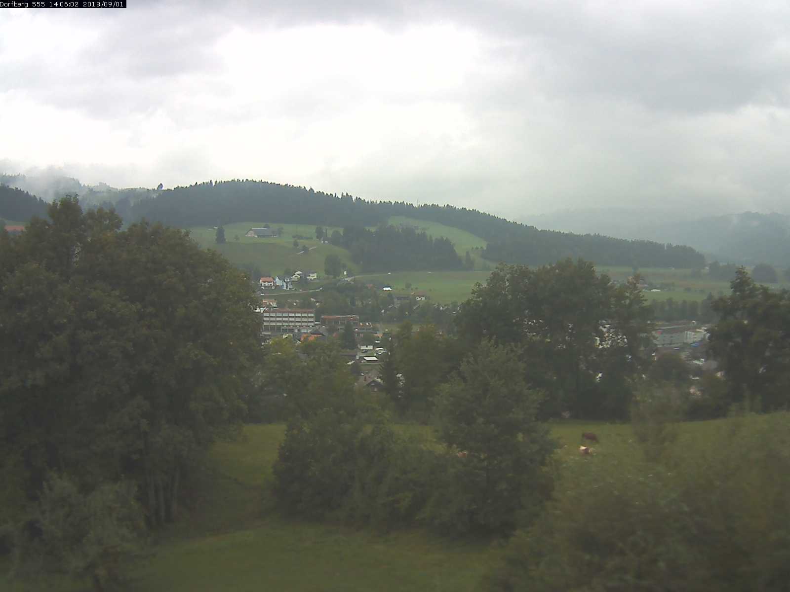 Webcam-Bild: Aussicht vom Dorfberg in Langnau 20180901-140601