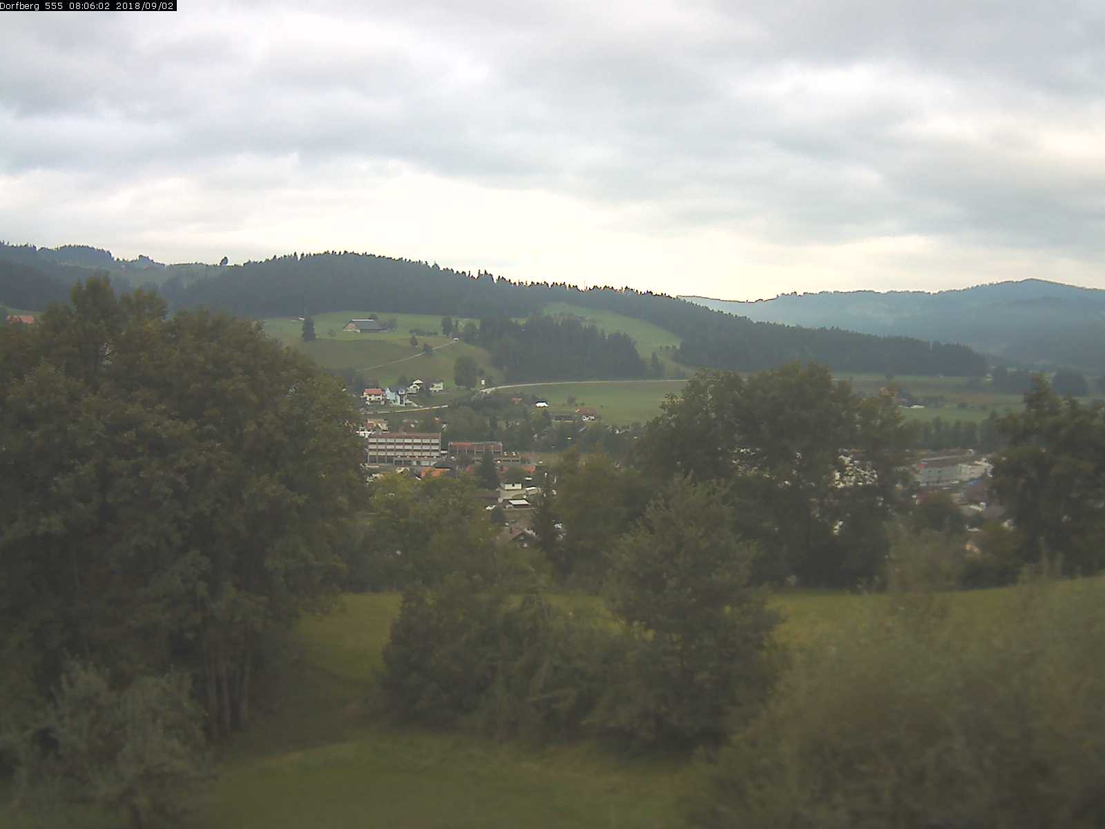 Webcam-Bild: Aussicht vom Dorfberg in Langnau 20180902-080601