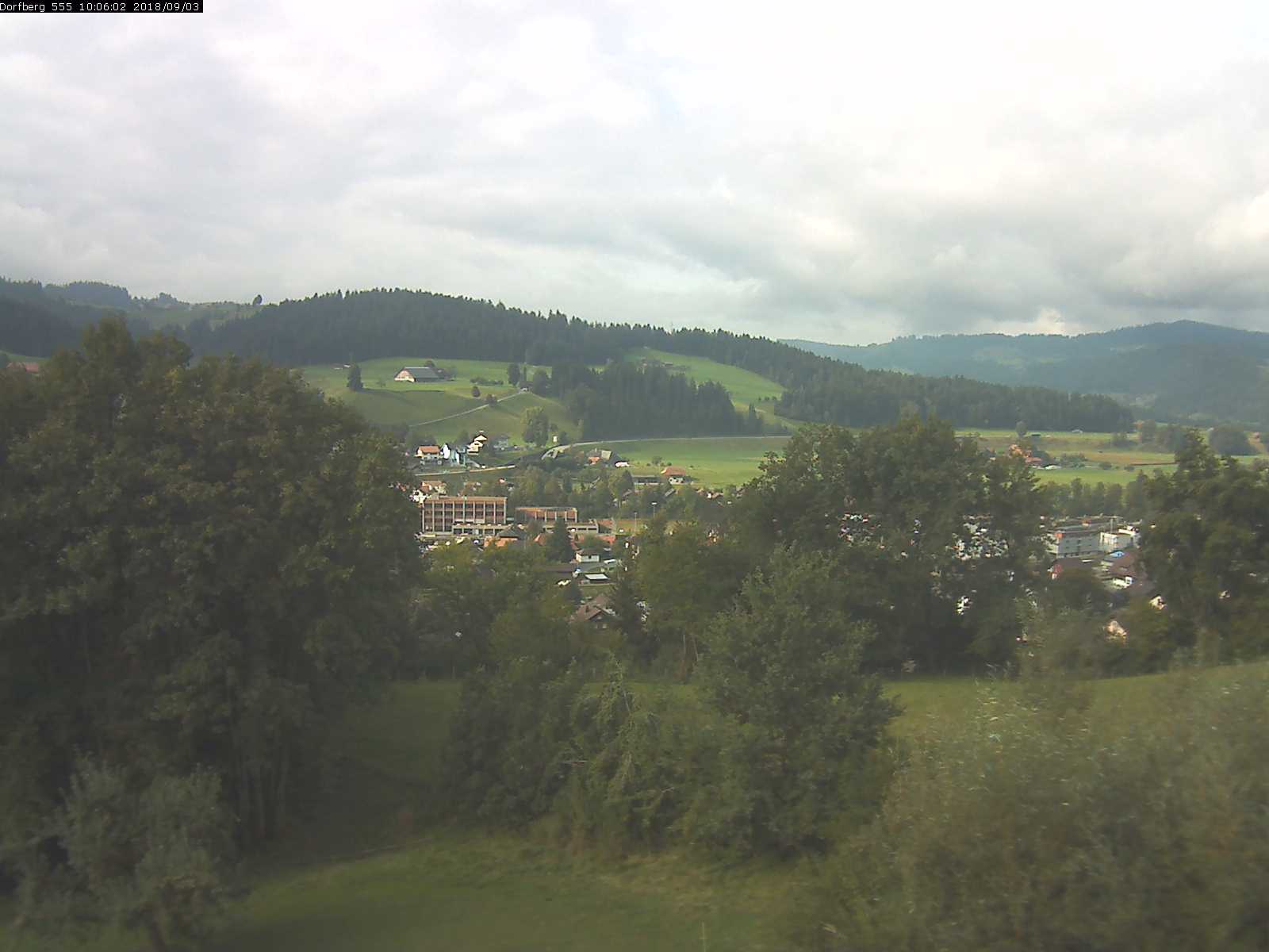 Webcam-Bild: Aussicht vom Dorfberg in Langnau 20180903-100601
