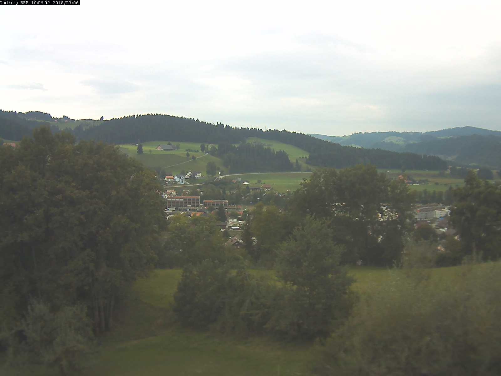 Webcam-Bild: Aussicht vom Dorfberg in Langnau 20180906-100601