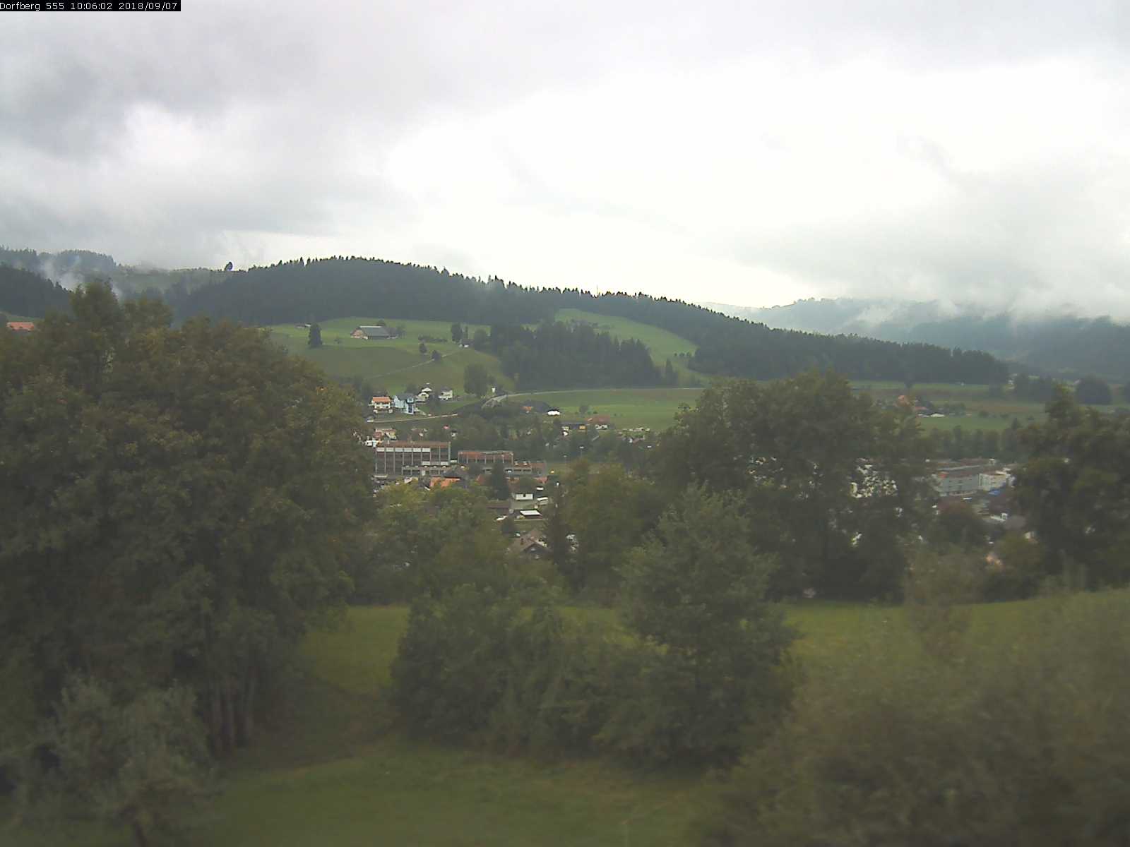 Webcam-Bild: Aussicht vom Dorfberg in Langnau 20180907-100601