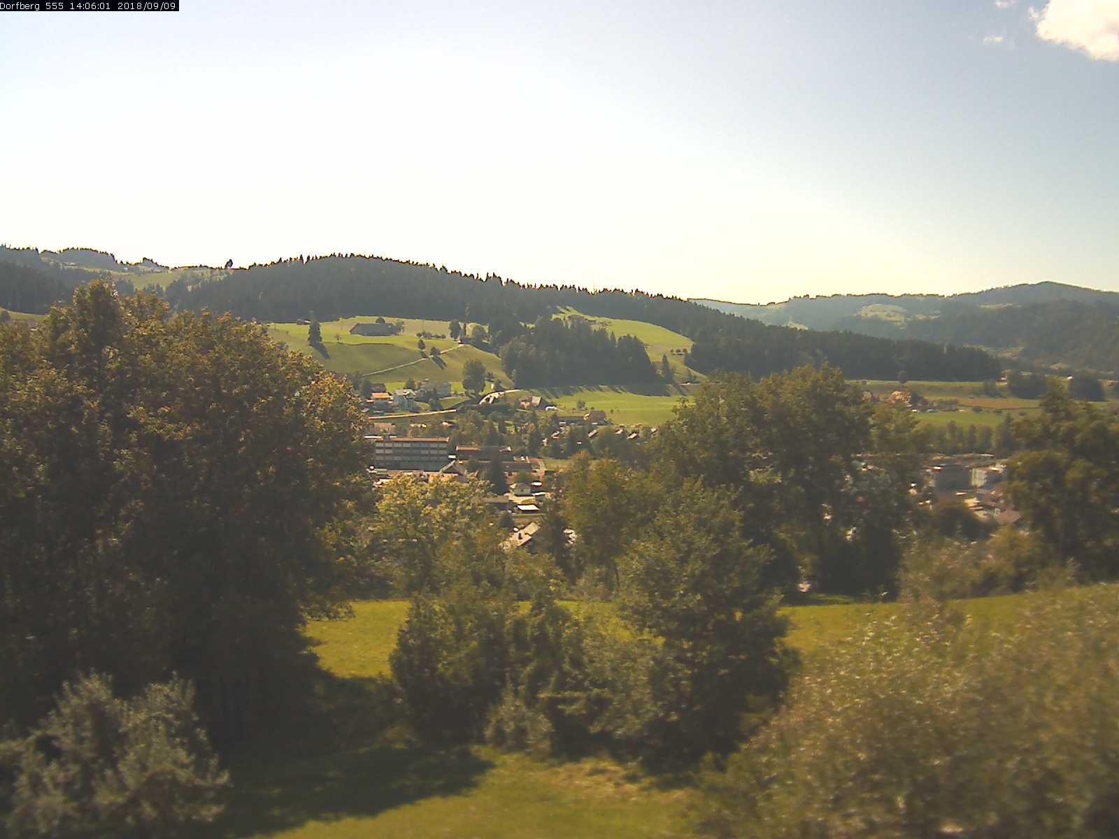 Webcam-Bild: Aussicht vom Dorfberg in Langnau 20180909-140601
