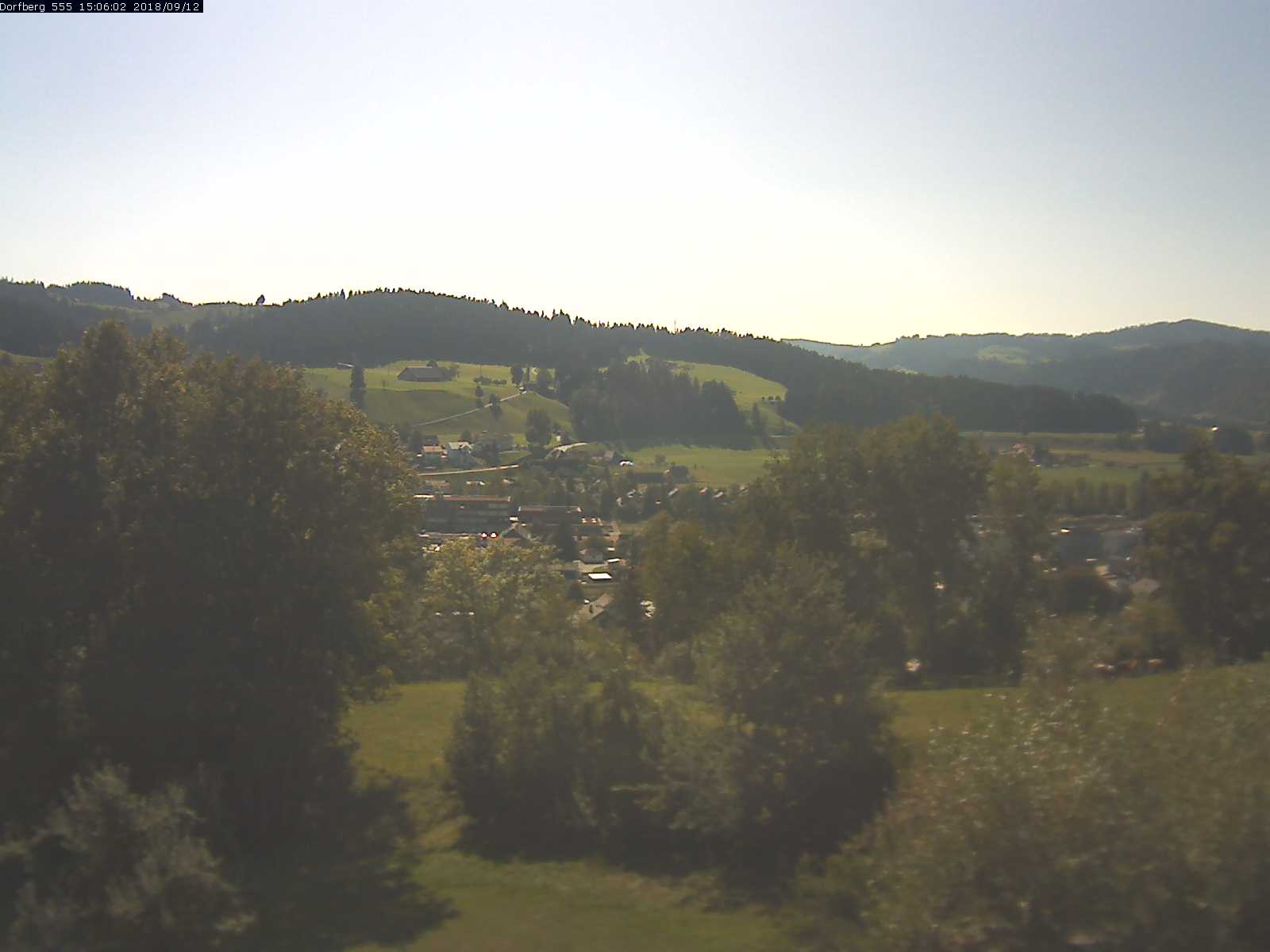 Webcam-Bild: Aussicht vom Dorfberg in Langnau 20180912-150601