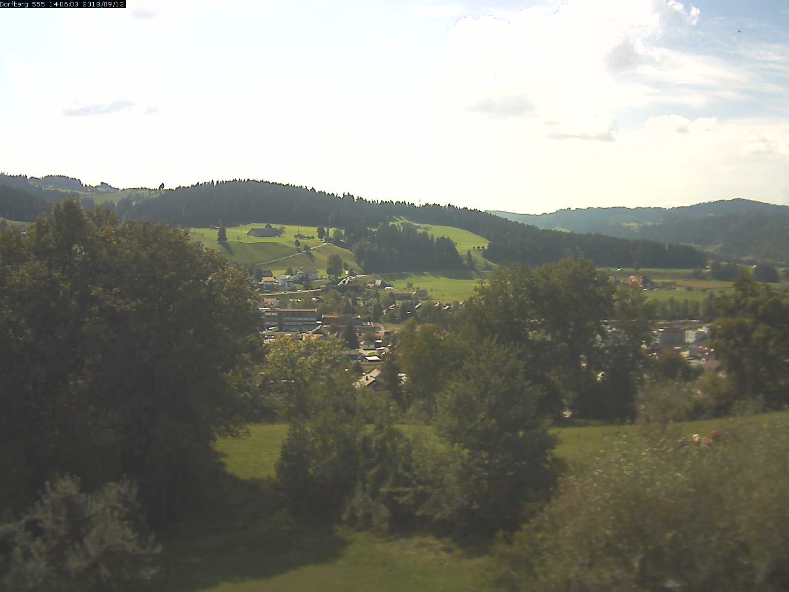 Webcam-Bild: Aussicht vom Dorfberg in Langnau 20180913-140601
