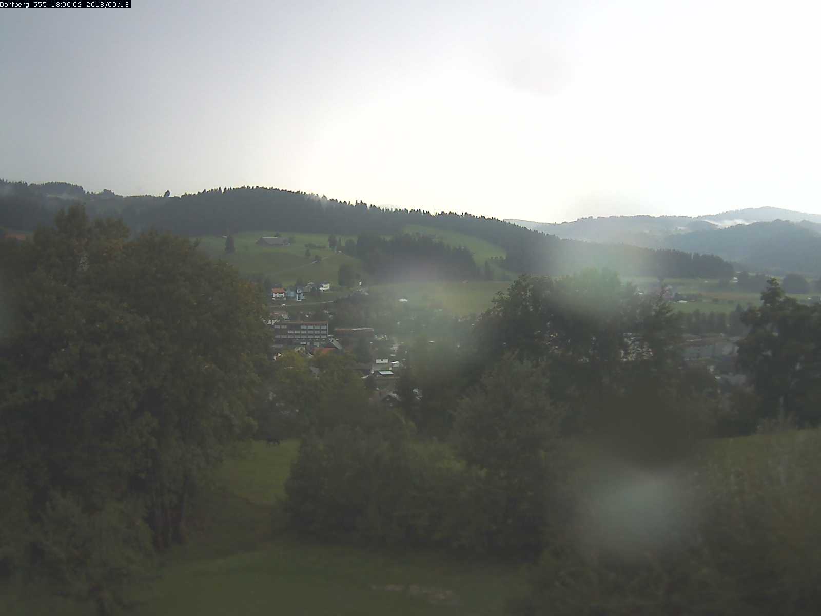 Webcam-Bild: Aussicht vom Dorfberg in Langnau 20180913-180601