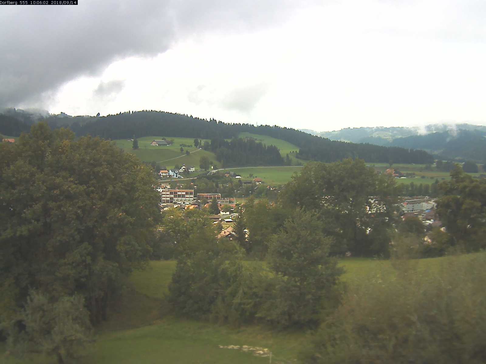Webcam-Bild: Aussicht vom Dorfberg in Langnau 20180914-100601