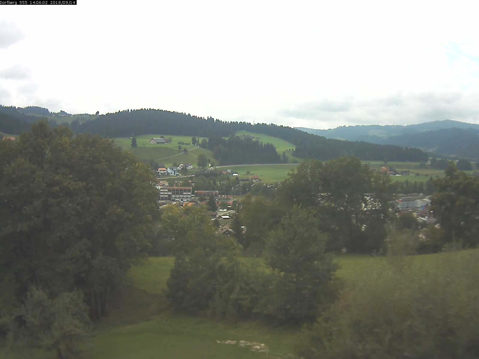Webcam-Bild: Aussicht vom Dorfberg in Langnau 20180914-140601