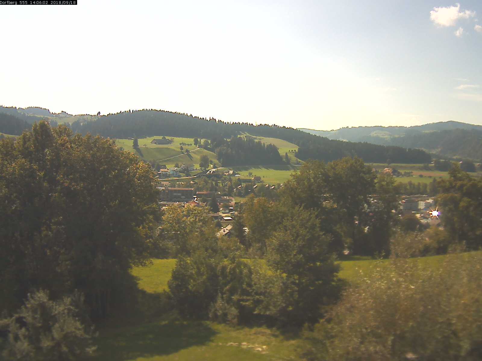 Webcam-Bild: Aussicht vom Dorfberg in Langnau 20180918-140601