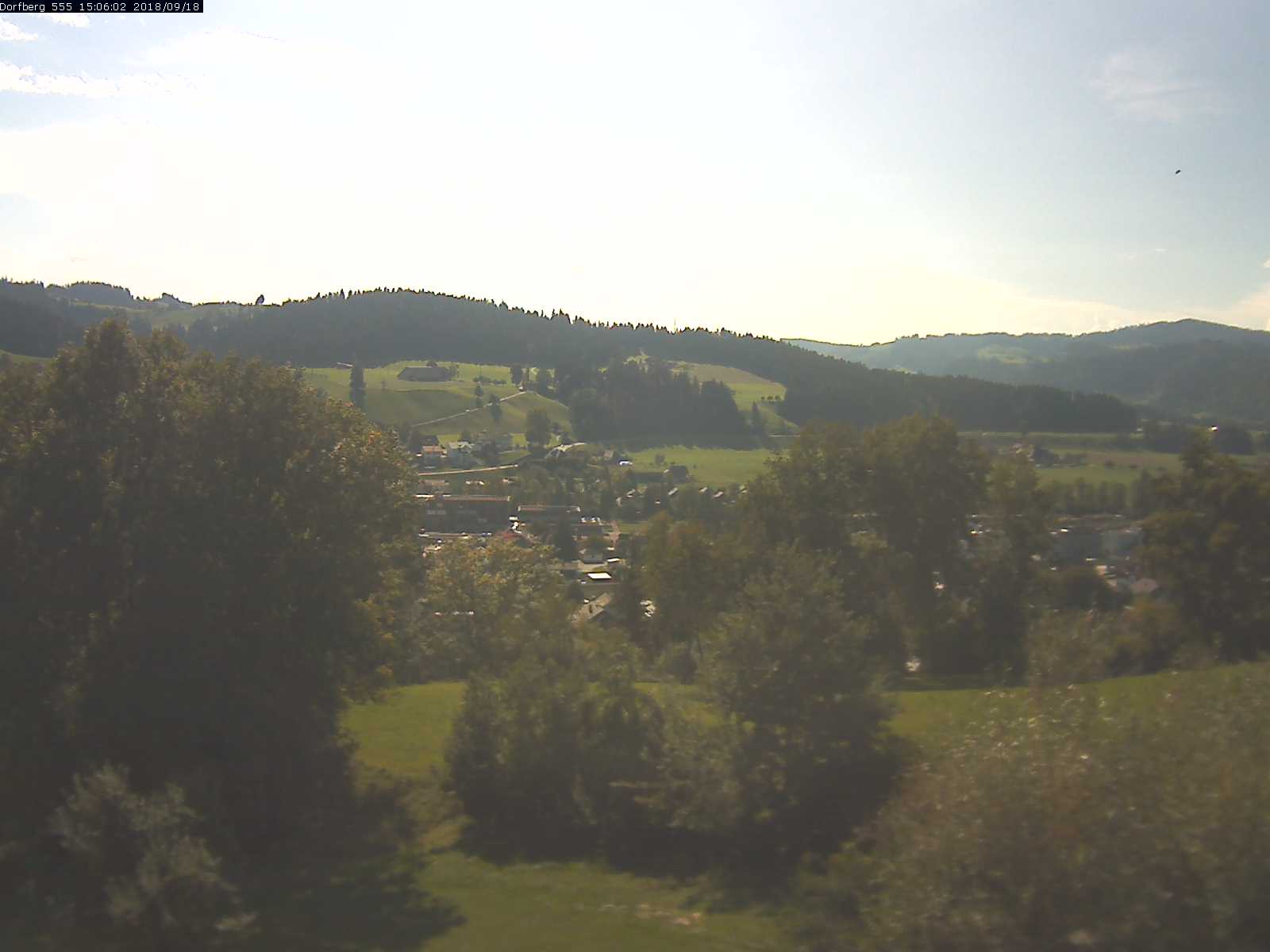 Webcam-Bild: Aussicht vom Dorfberg in Langnau 20180918-150601