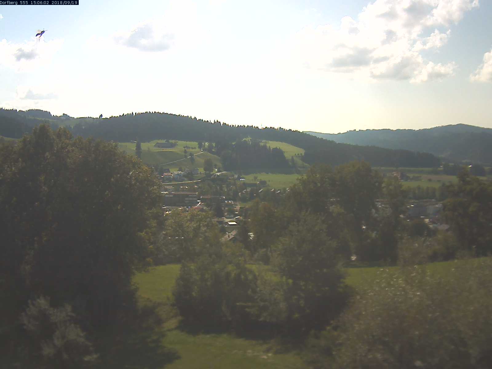 Webcam-Bild: Aussicht vom Dorfberg in Langnau 20180919-150601
