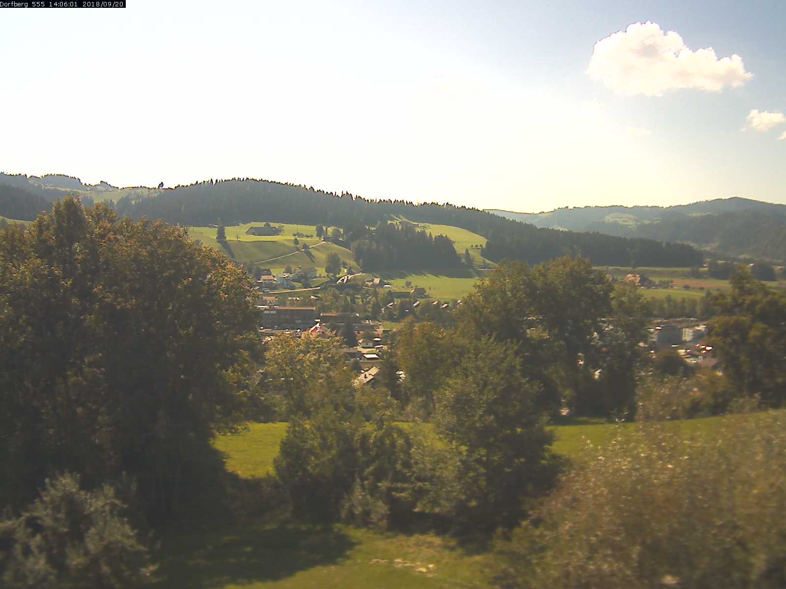 Webcam-Bild: Aussicht vom Dorfberg in Langnau 20180920-140601