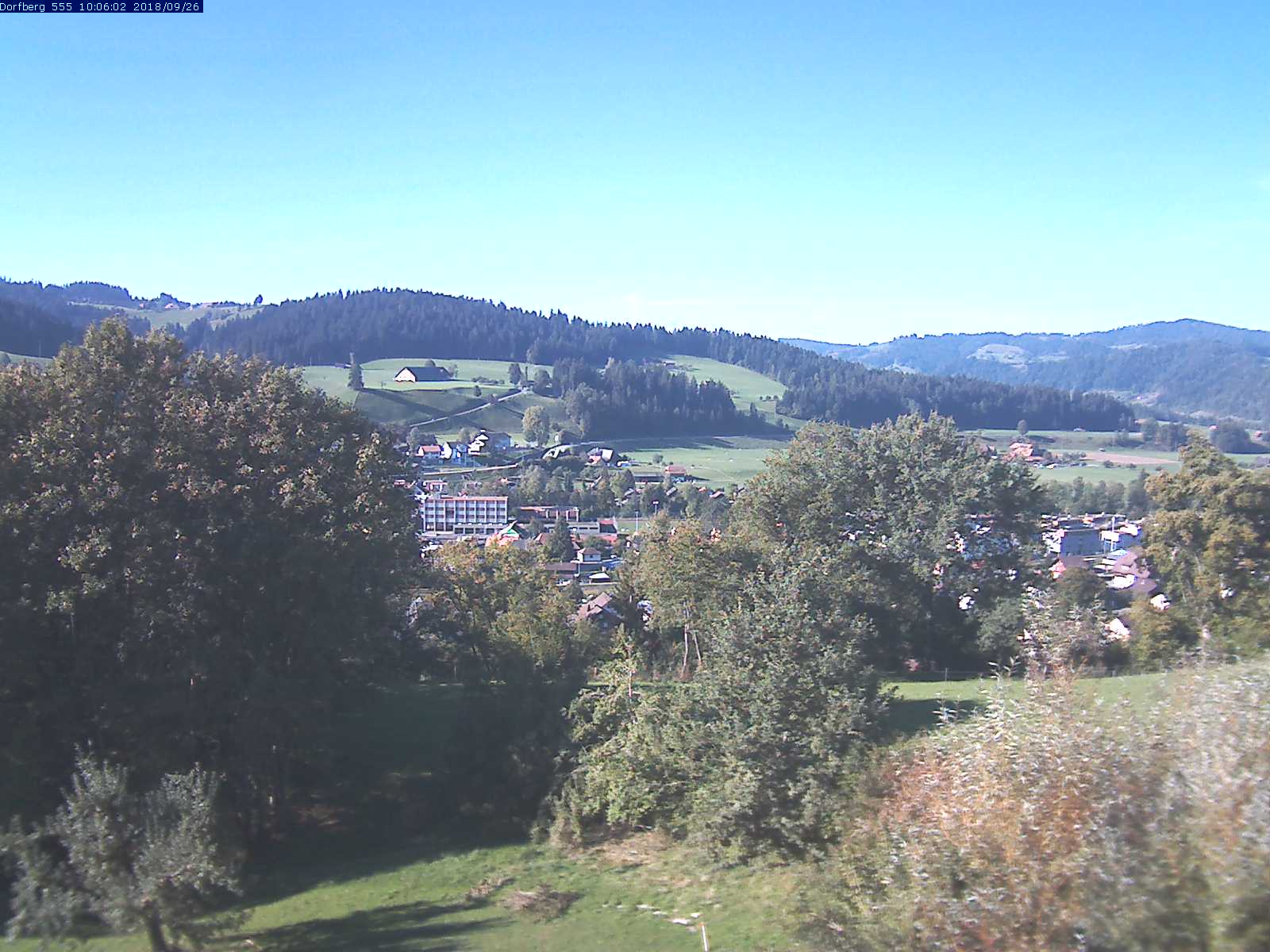 Webcam-Bild: Aussicht vom Dorfberg in Langnau 20180926-100601