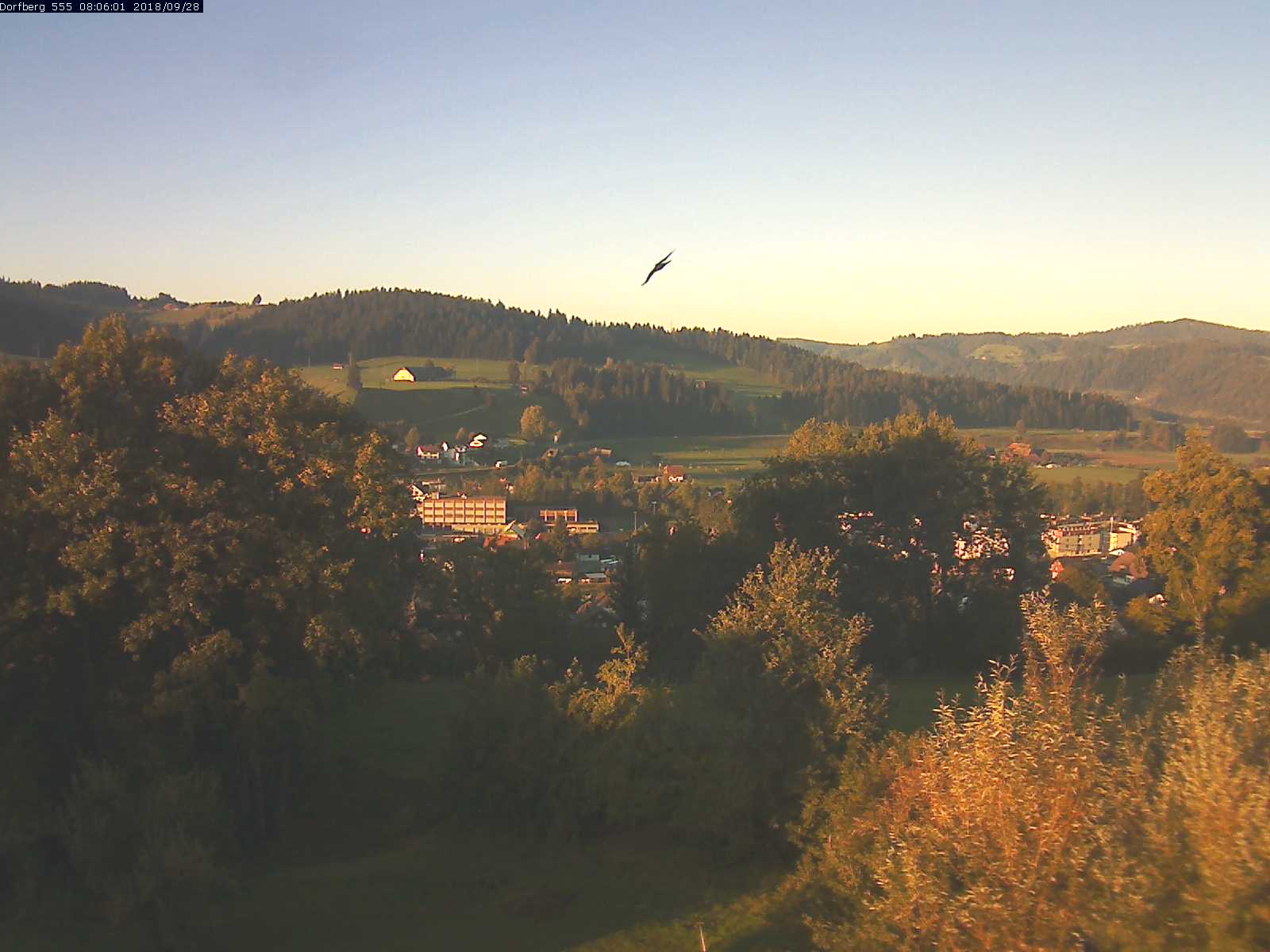 Webcam-Bild: Aussicht vom Dorfberg in Langnau 20180928-080601