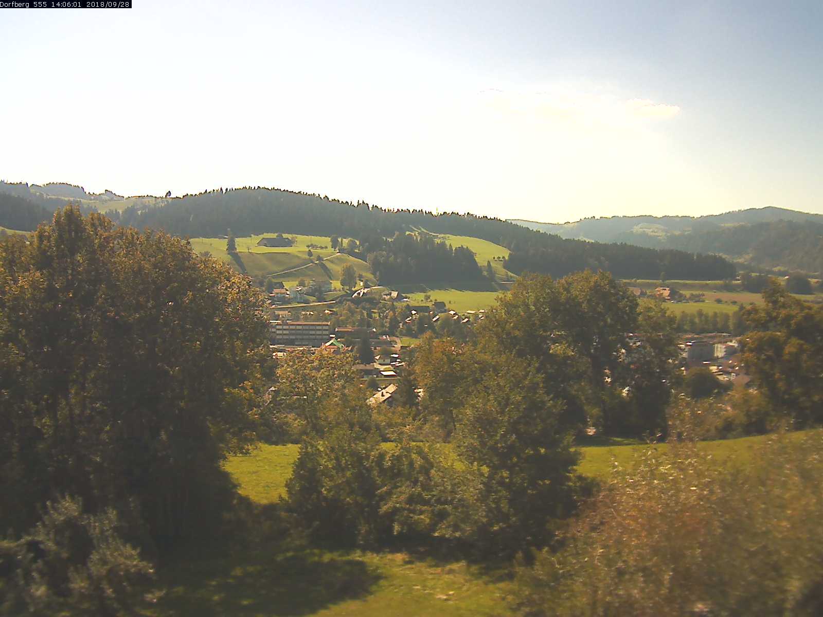 Webcam-Bild: Aussicht vom Dorfberg in Langnau 20180928-140601
