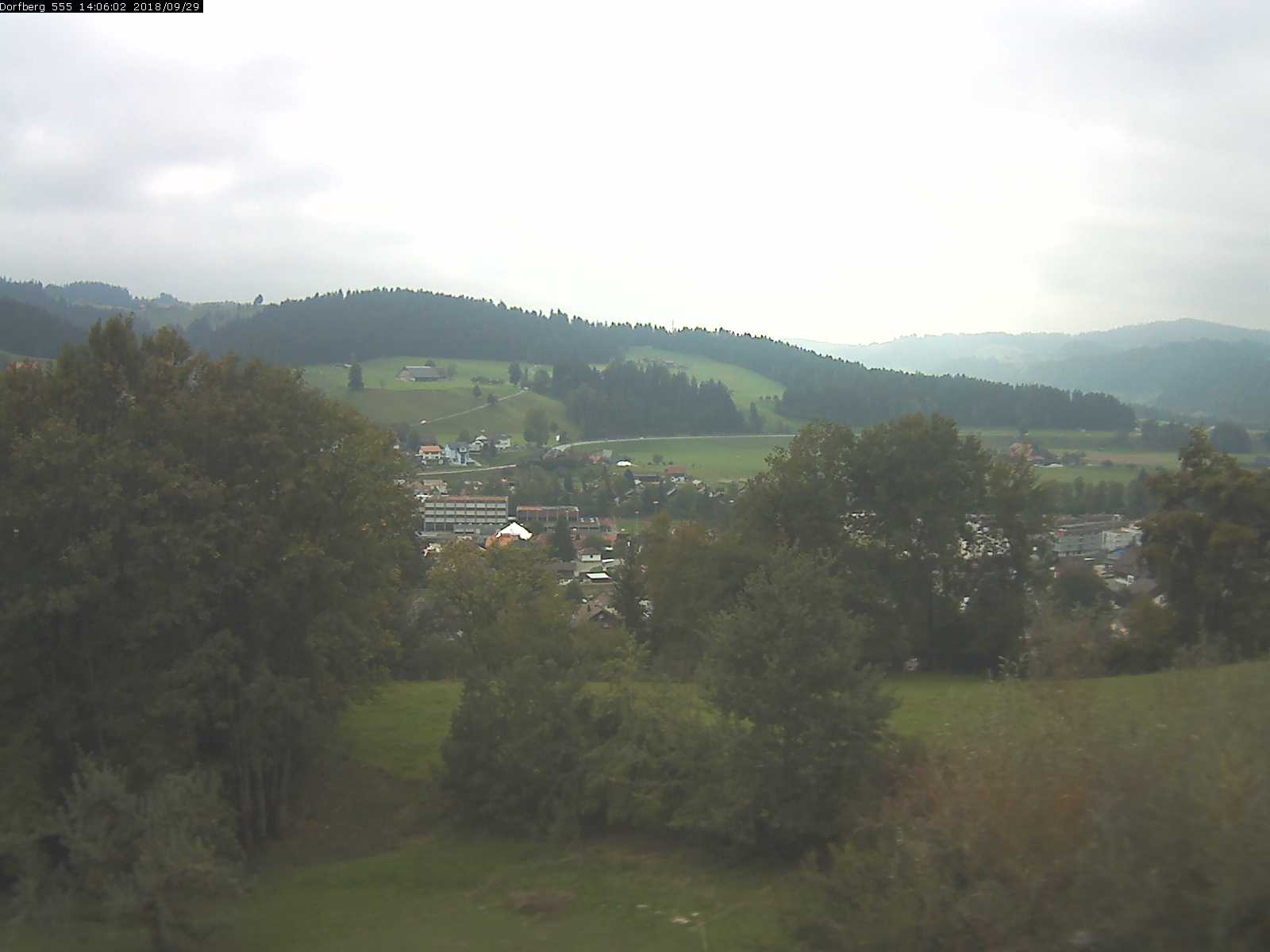 Webcam-Bild: Aussicht vom Dorfberg in Langnau 20180929-140601