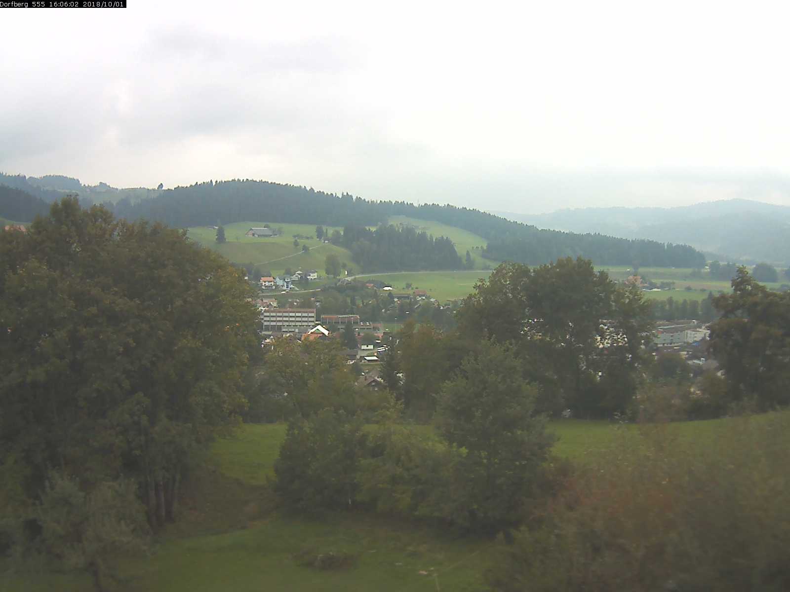 Webcam-Bild: Aussicht vom Dorfberg in Langnau 20181001-160601