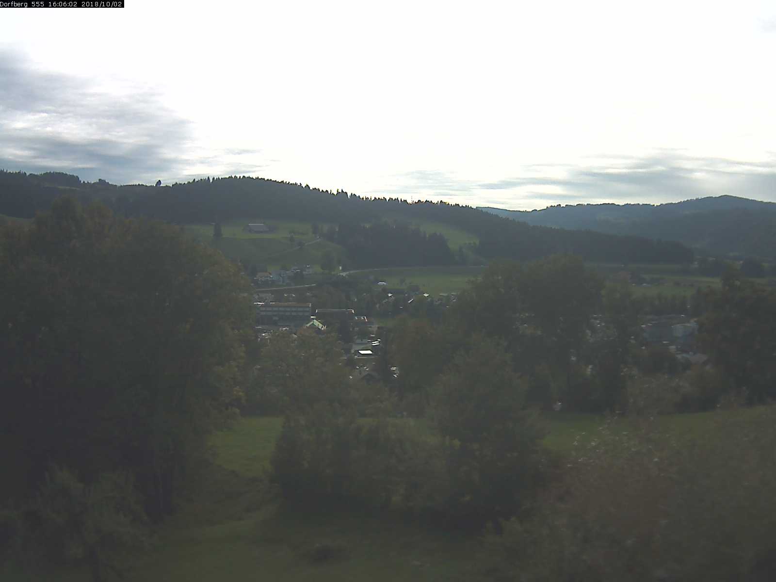 Webcam-Bild: Aussicht vom Dorfberg in Langnau 20181002-160601
