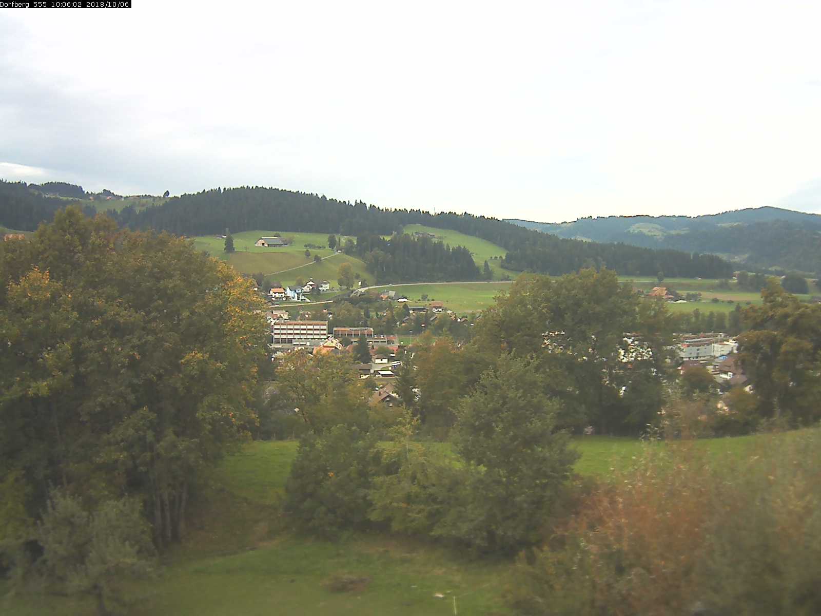 Webcam-Bild: Aussicht vom Dorfberg in Langnau 20181006-100601