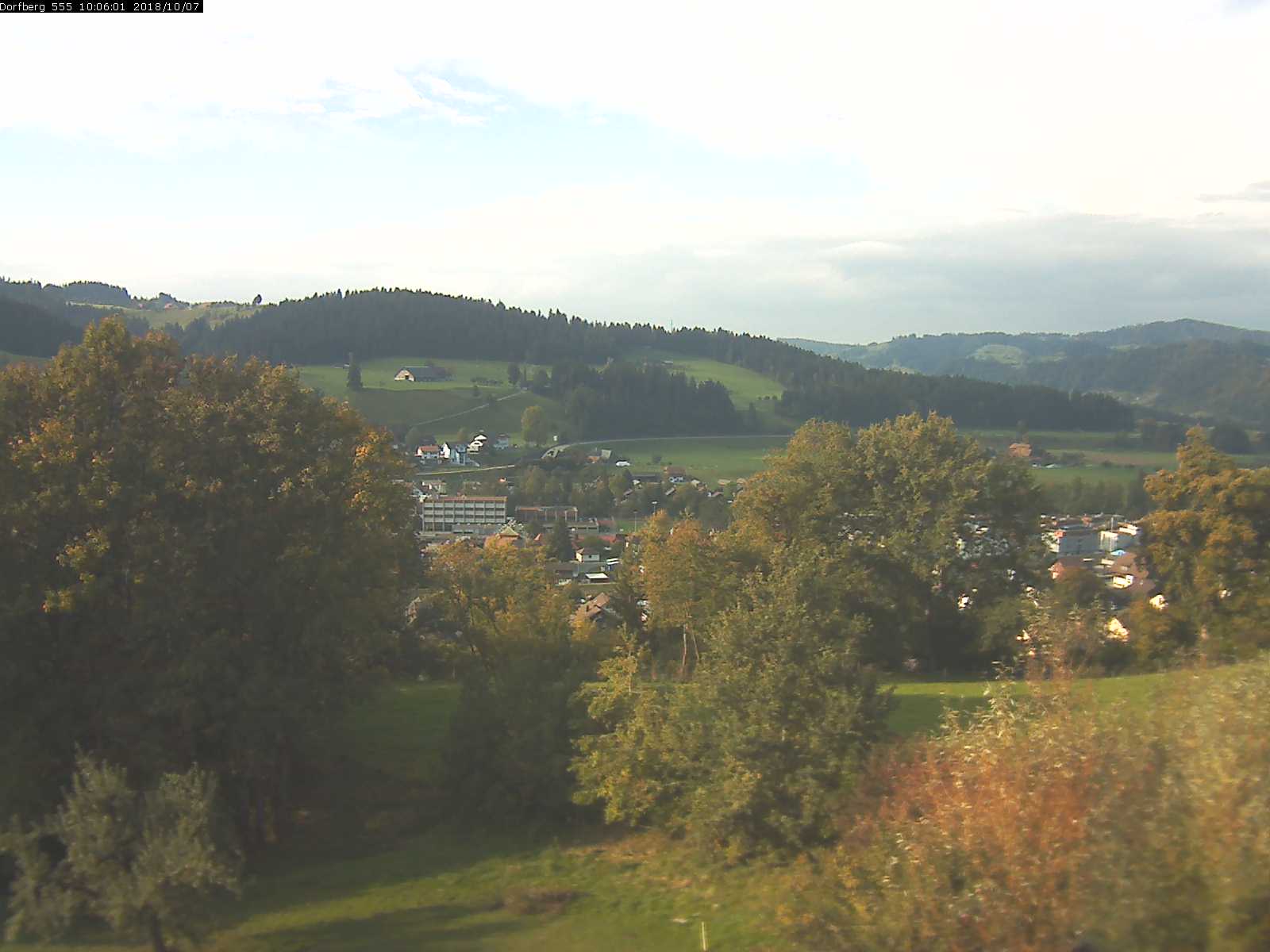 Webcam-Bild: Aussicht vom Dorfberg in Langnau 20181007-100601