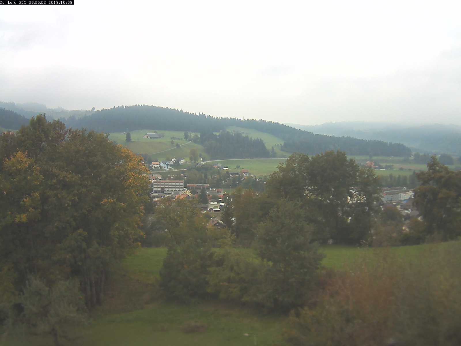 Webcam-Bild: Aussicht vom Dorfberg in Langnau 20181008-090601