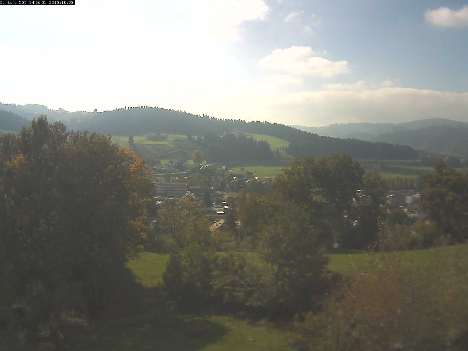 Webcam-Bild: Aussicht vom Dorfberg in Langnau 20181008-140601