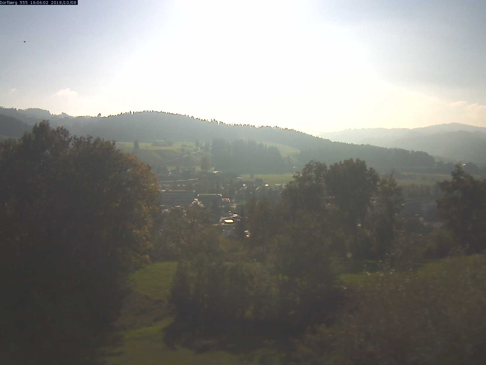 Webcam-Bild: Aussicht vom Dorfberg in Langnau 20181008-160601