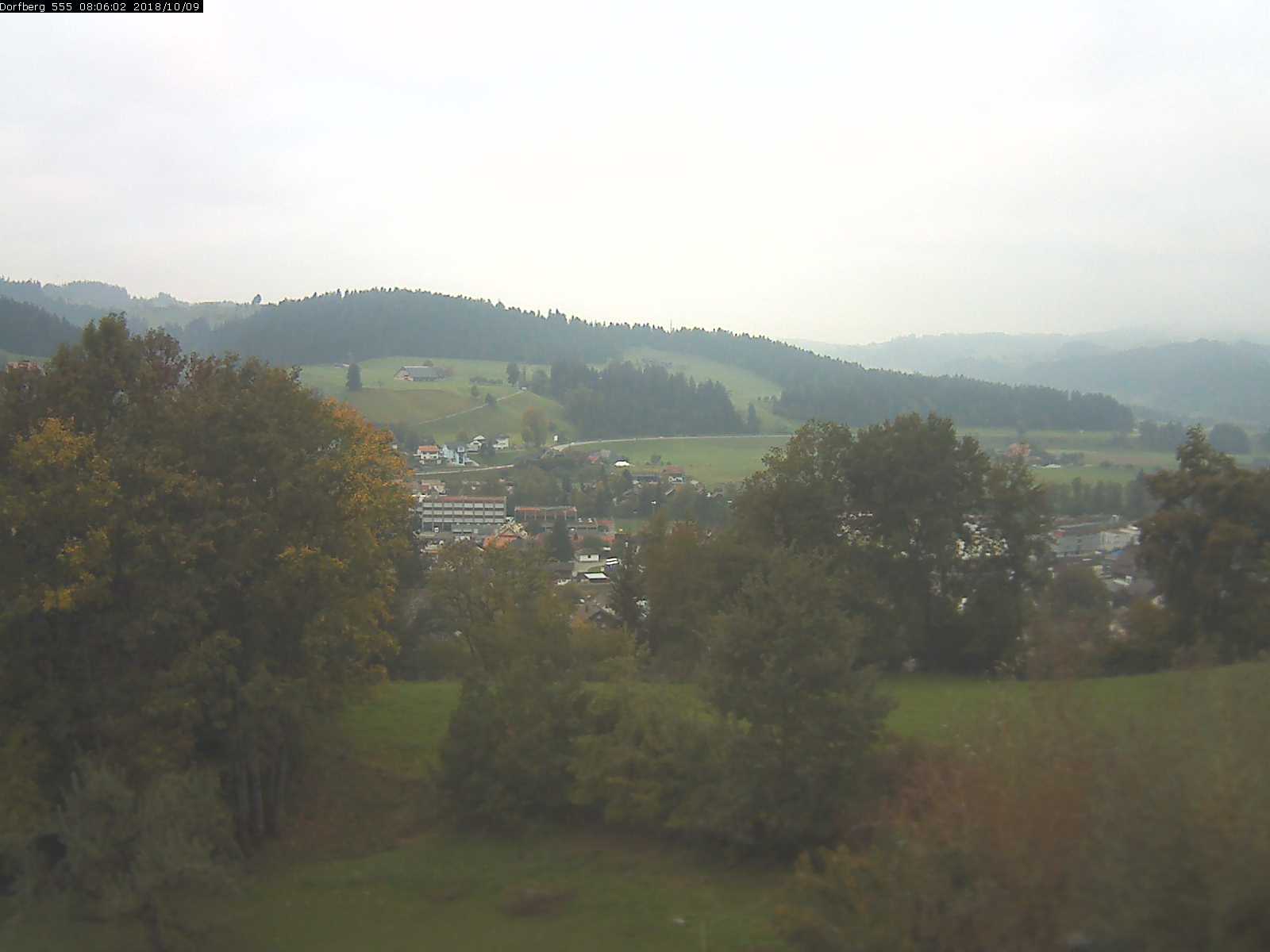 Webcam-Bild: Aussicht vom Dorfberg in Langnau 20181009-080601
