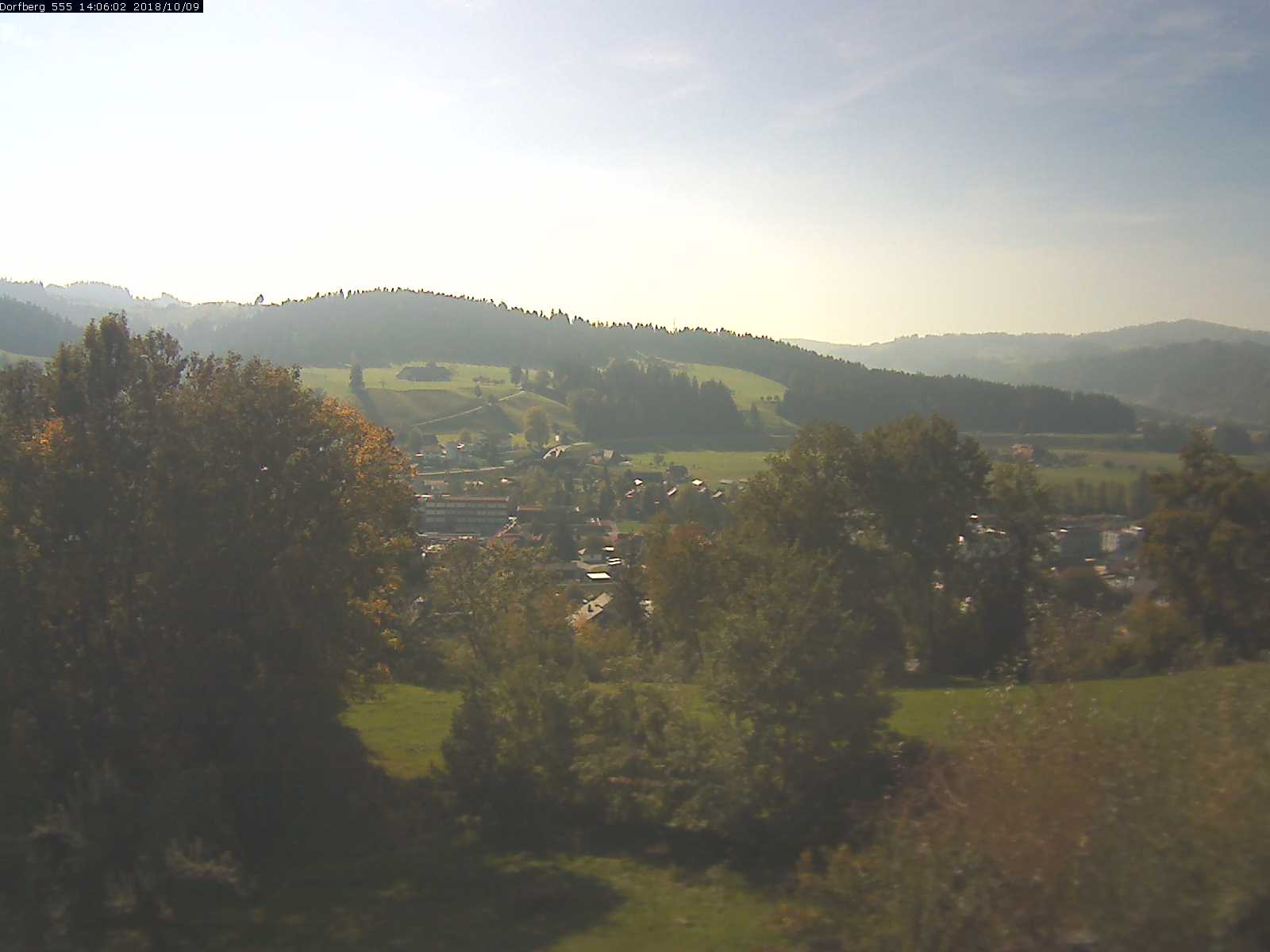 Webcam-Bild: Aussicht vom Dorfberg in Langnau 20181009-140601