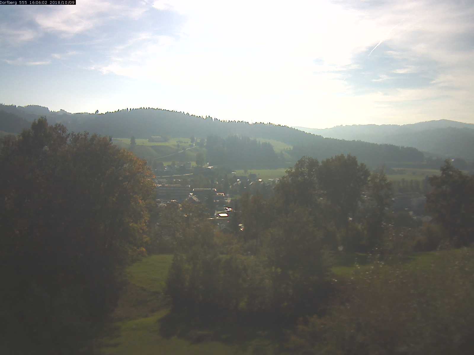 Webcam-Bild: Aussicht vom Dorfberg in Langnau 20181009-160601