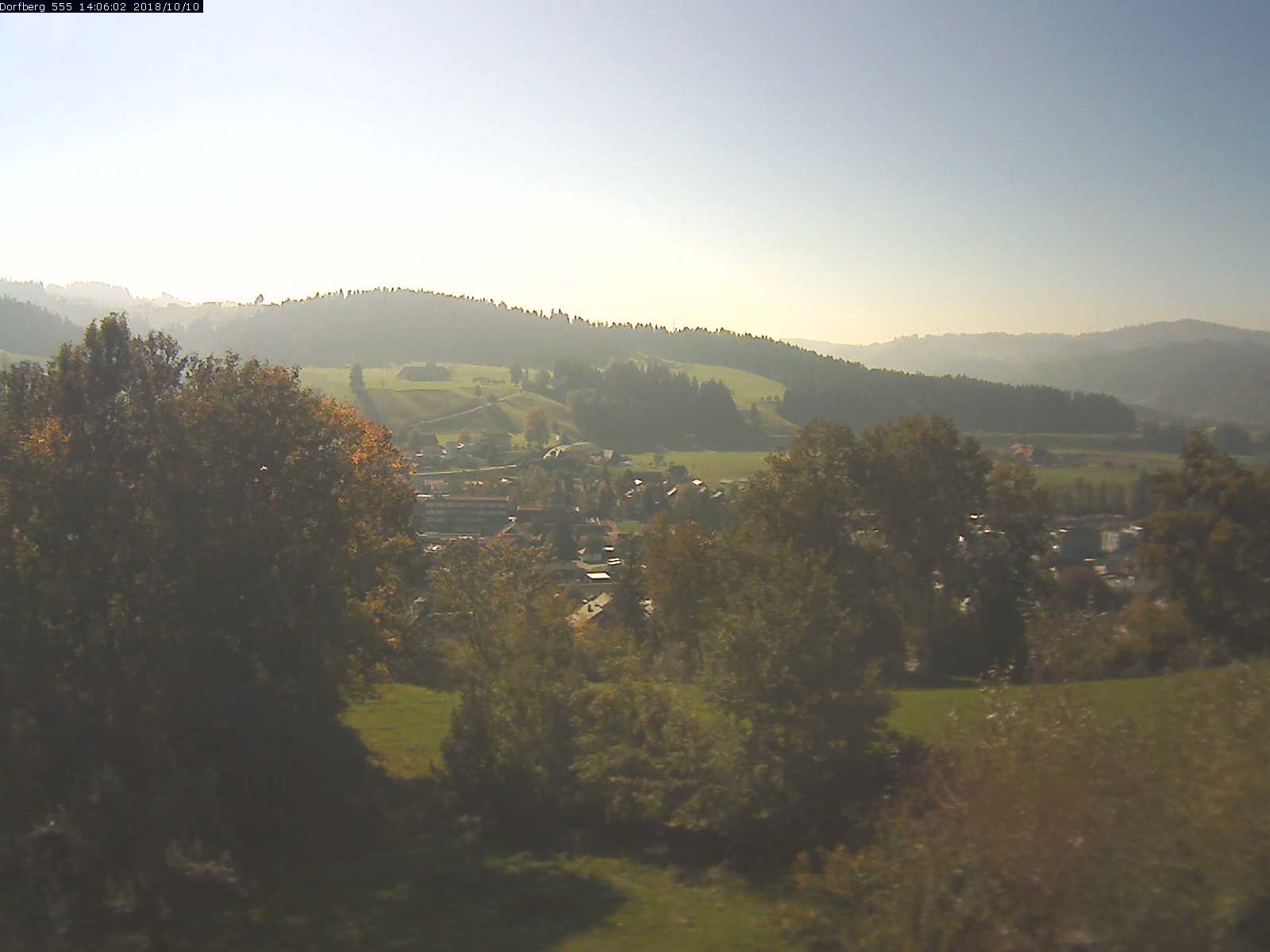 Webcam-Bild: Aussicht vom Dorfberg in Langnau 20181010-140601