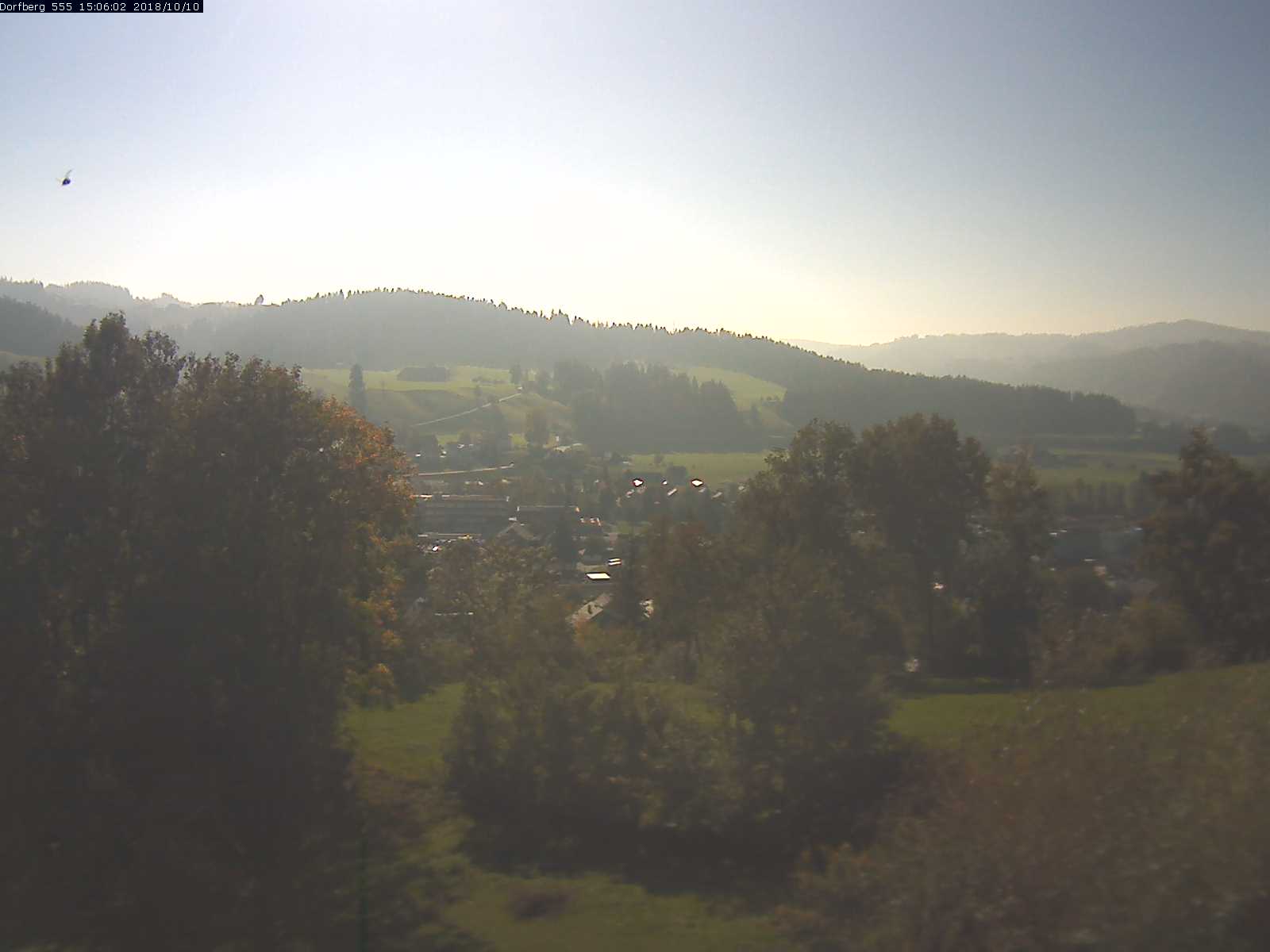 Webcam-Bild: Aussicht vom Dorfberg in Langnau 20181010-150601