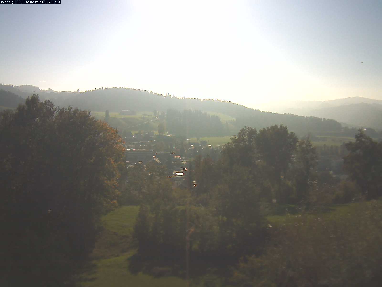 Webcam-Bild: Aussicht vom Dorfberg in Langnau 20181010-160601