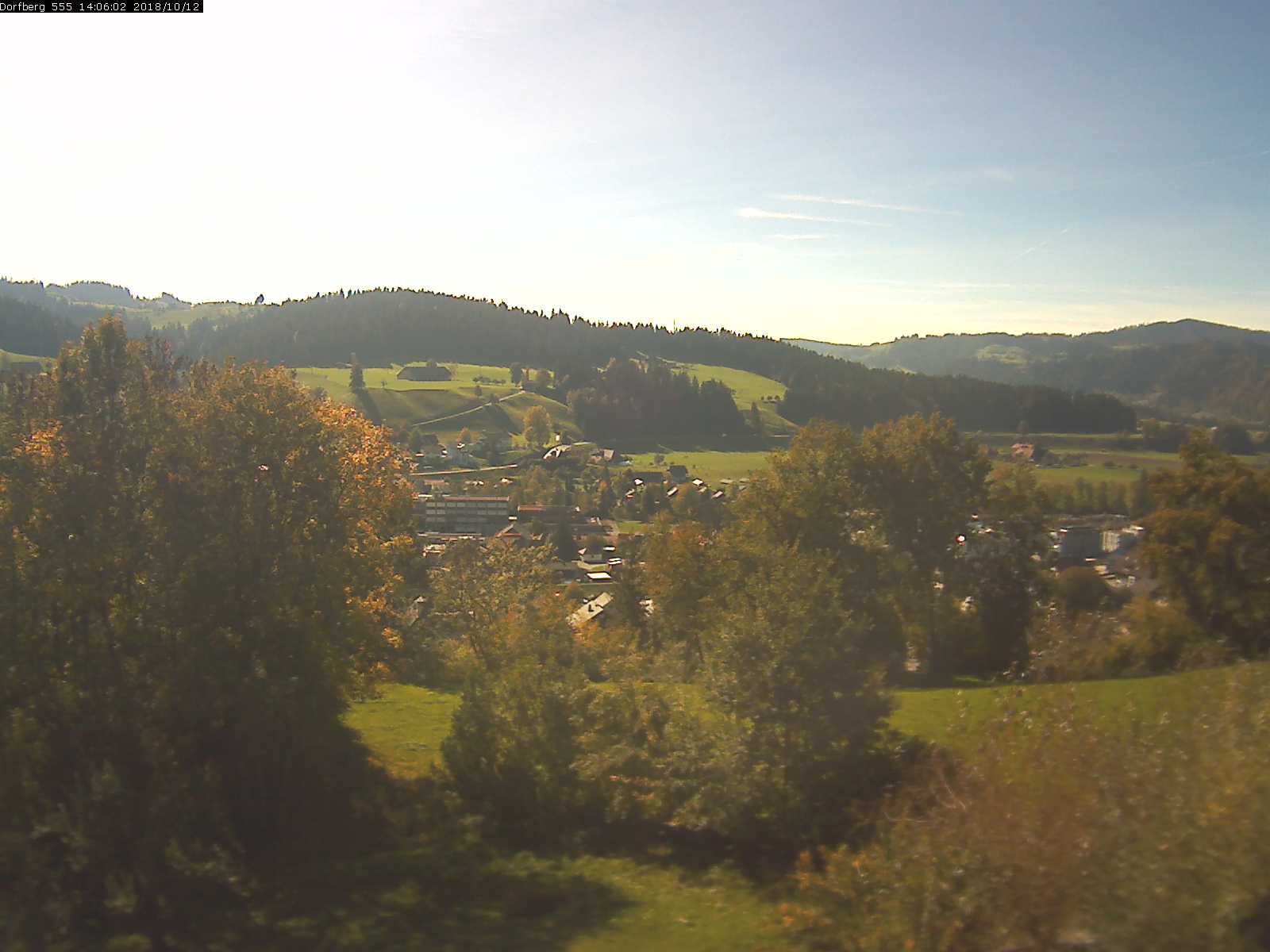 Webcam-Bild: Aussicht vom Dorfberg in Langnau 20181012-140601