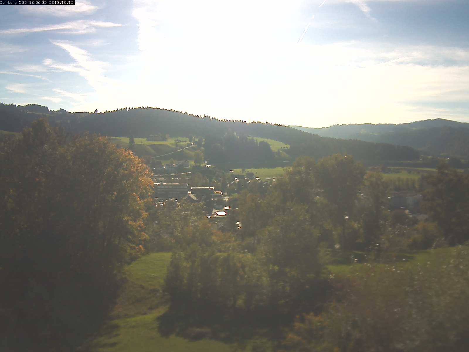 Webcam-Bild: Aussicht vom Dorfberg in Langnau 20181012-160601