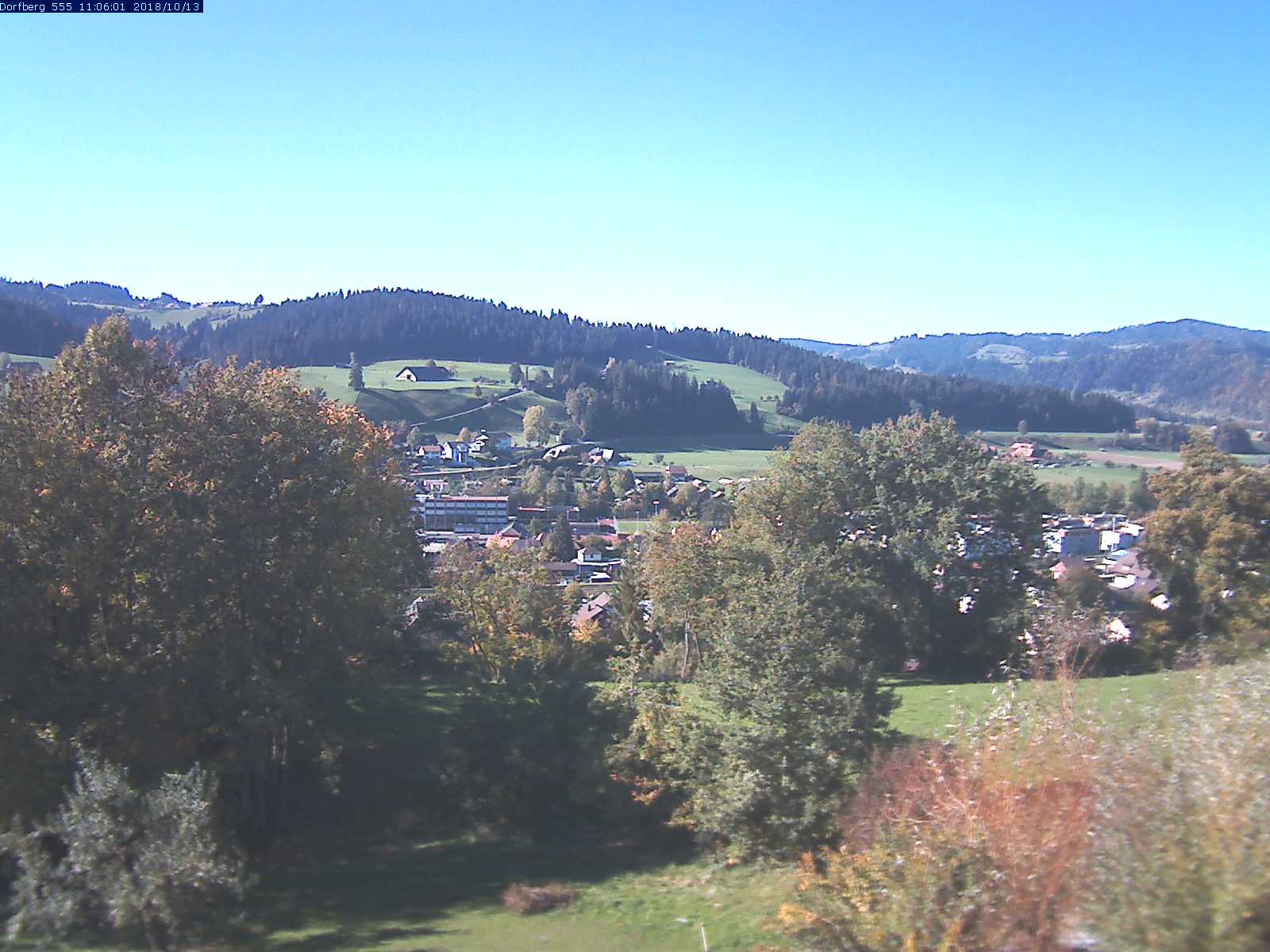 Webcam-Bild: Aussicht vom Dorfberg in Langnau 20181013-110601