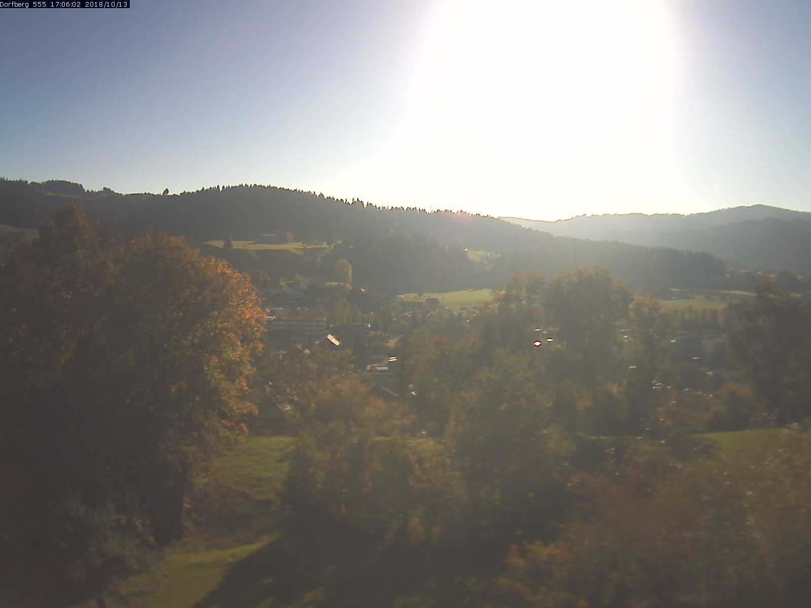 Webcam-Bild: Aussicht vom Dorfberg in Langnau 20181013-170601