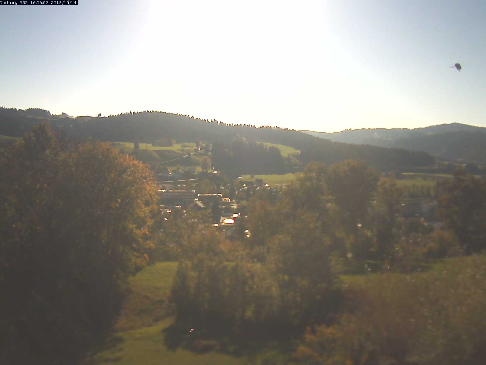 Webcam-Bild: Aussicht vom Dorfberg in Langnau 20181014-160601
