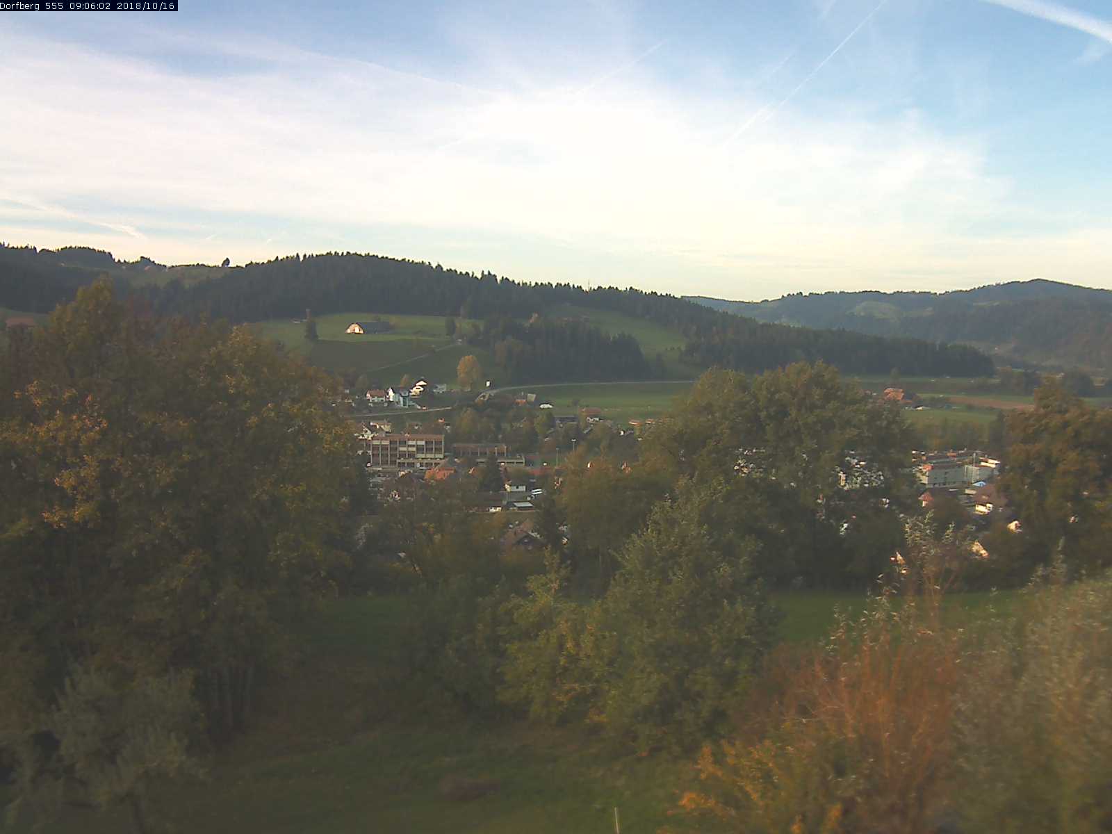 Webcam-Bild: Aussicht vom Dorfberg in Langnau 20181016-090601
